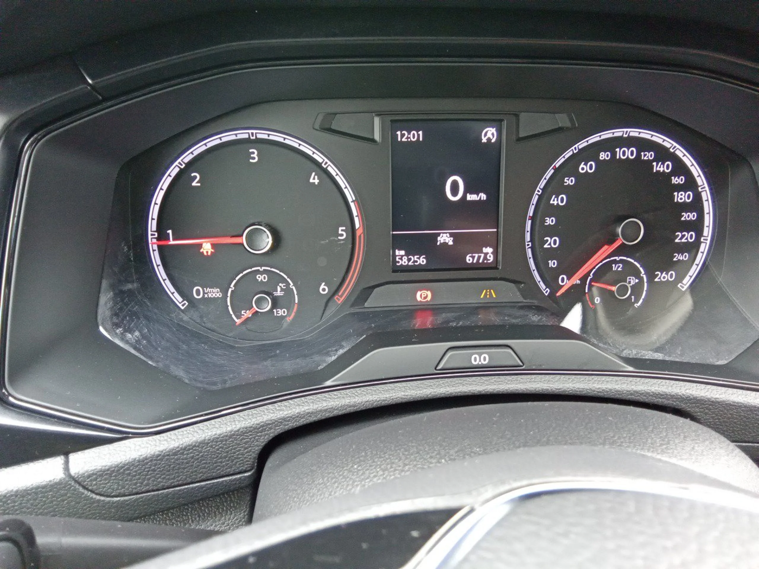 Volkswagen T-Roc Edition 1.6 TDI 85kW (115CV) - Foto 8