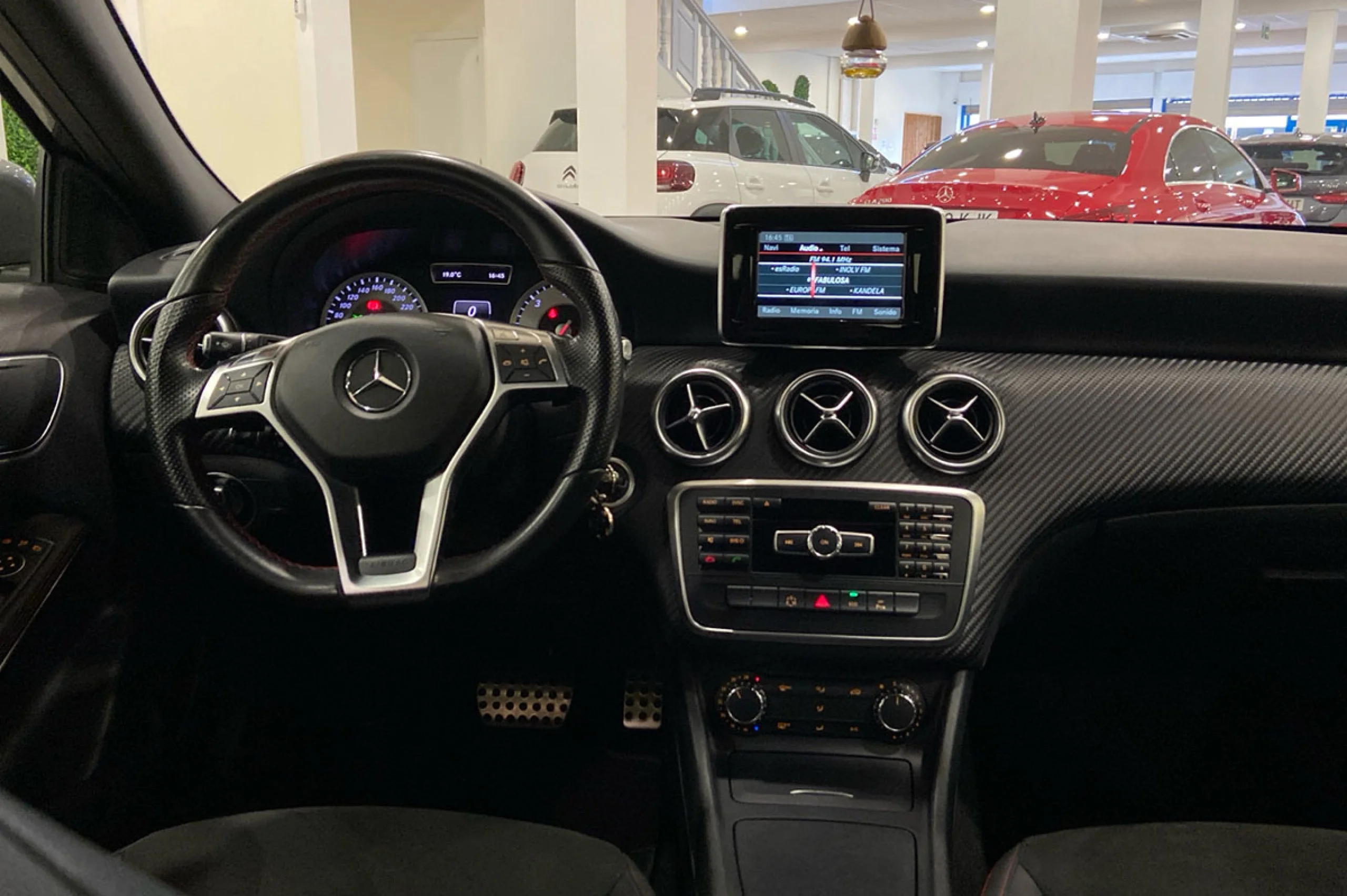 Mercedes-Benz A 200 MERCEDES-BENZ Clase A A 200 CDI AMG Line - Foto 8