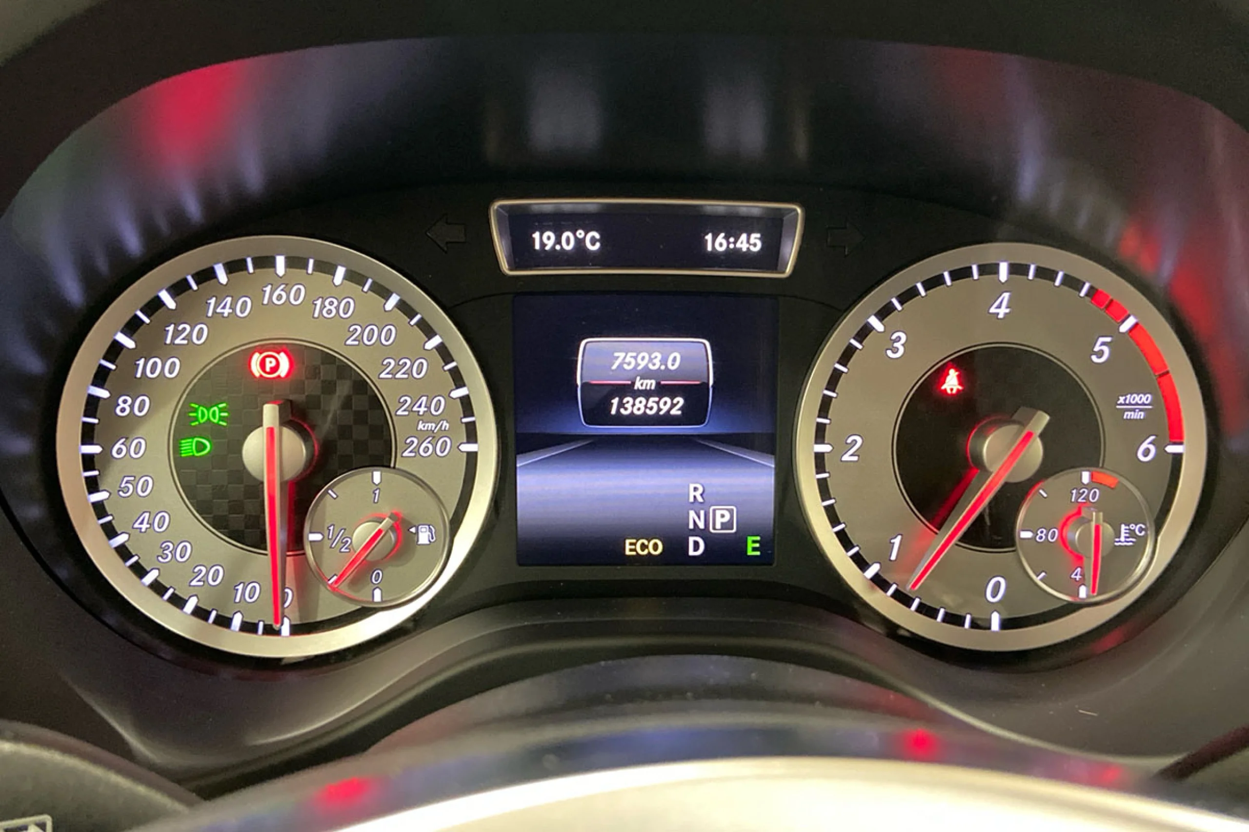 Mercedes-Benz A 200 MERCEDES-BENZ Clase A A 200 CDI AMG Line - Foto 7