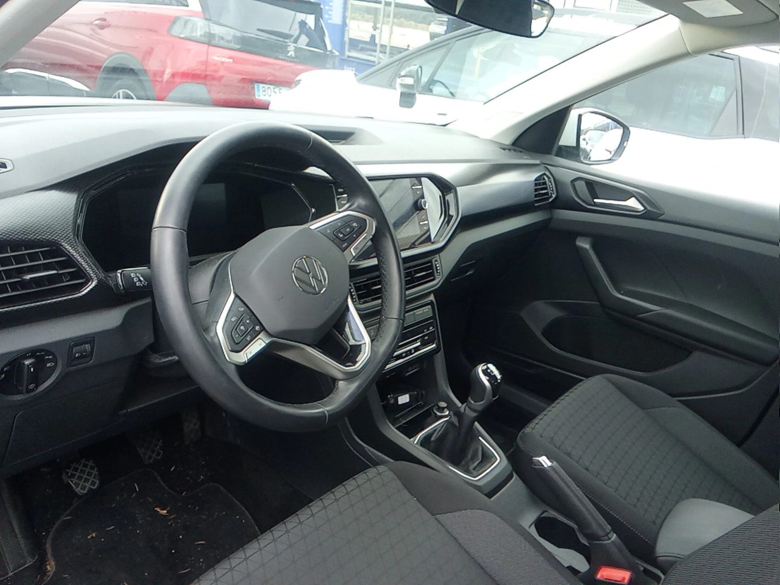 Volkswagen T-CROSS Advance 1.0 TSI 81kW (110CV) - Foto 7