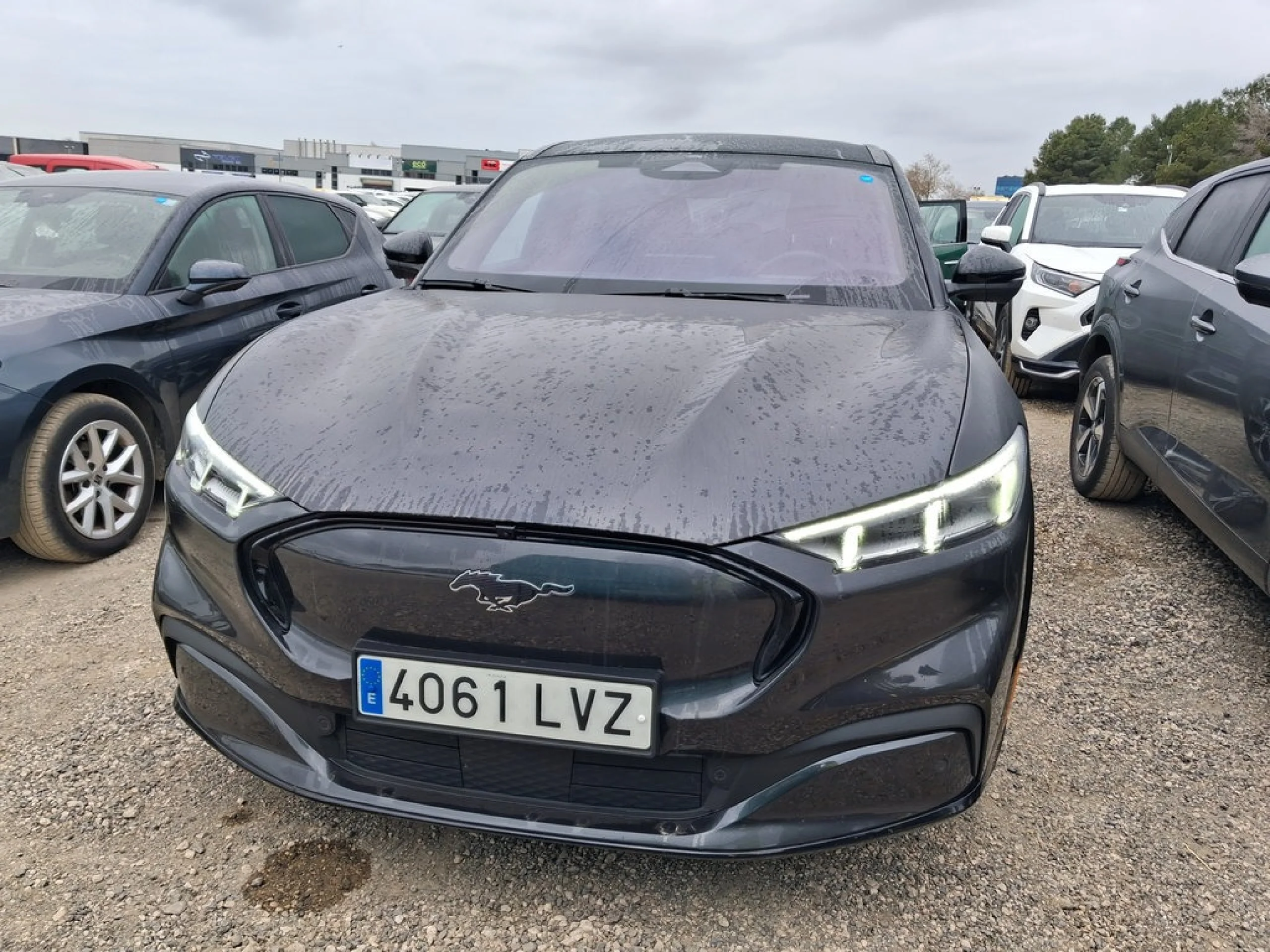 Ford MUSTANG MACH-E AWD 198kW Batería 75.7Kwh - Foto 3