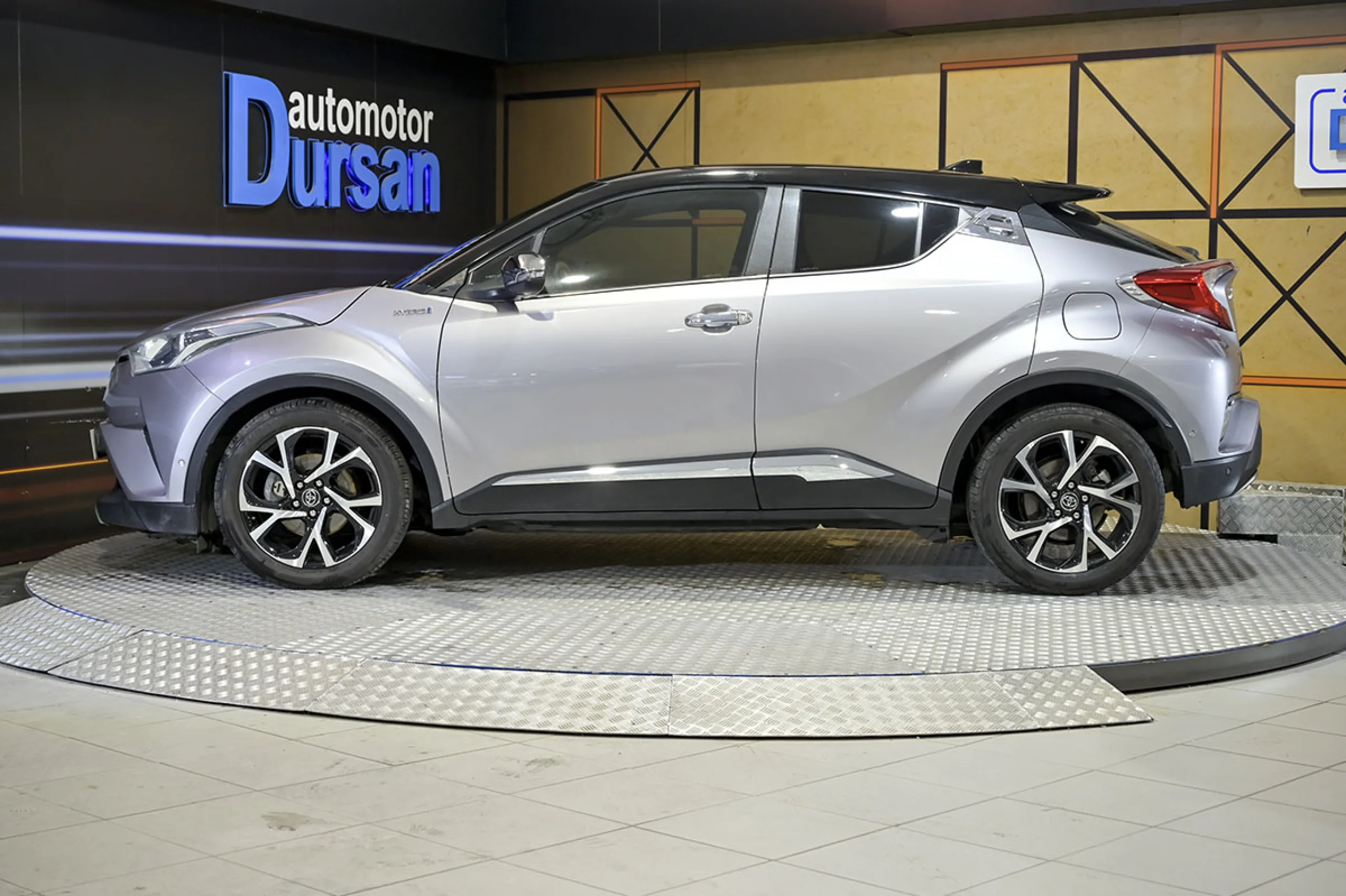 Toyota C-HR 1.8 125H Advance - Foto 19