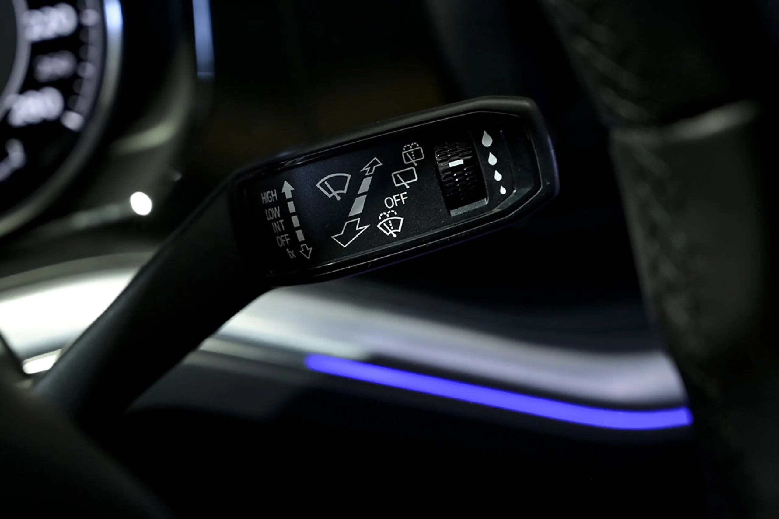 Volkswagen Touareg Prem Eleg 3.0 V6 TDI 210kW Tip 4M - Foto 30