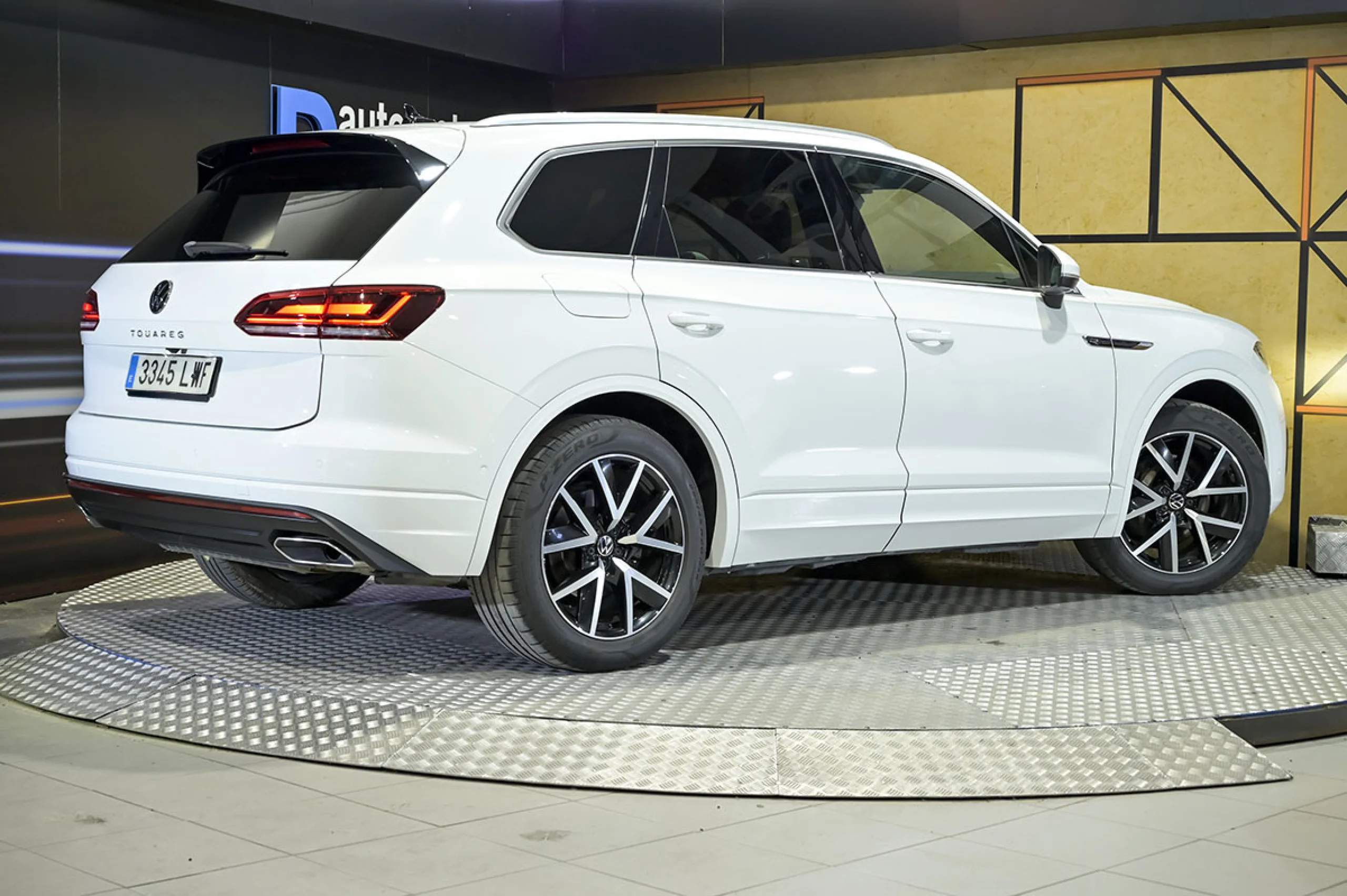 Volkswagen Touareg Prem Eleg 3.0 V6 TDI 210kW Tip 4M - Foto 5
