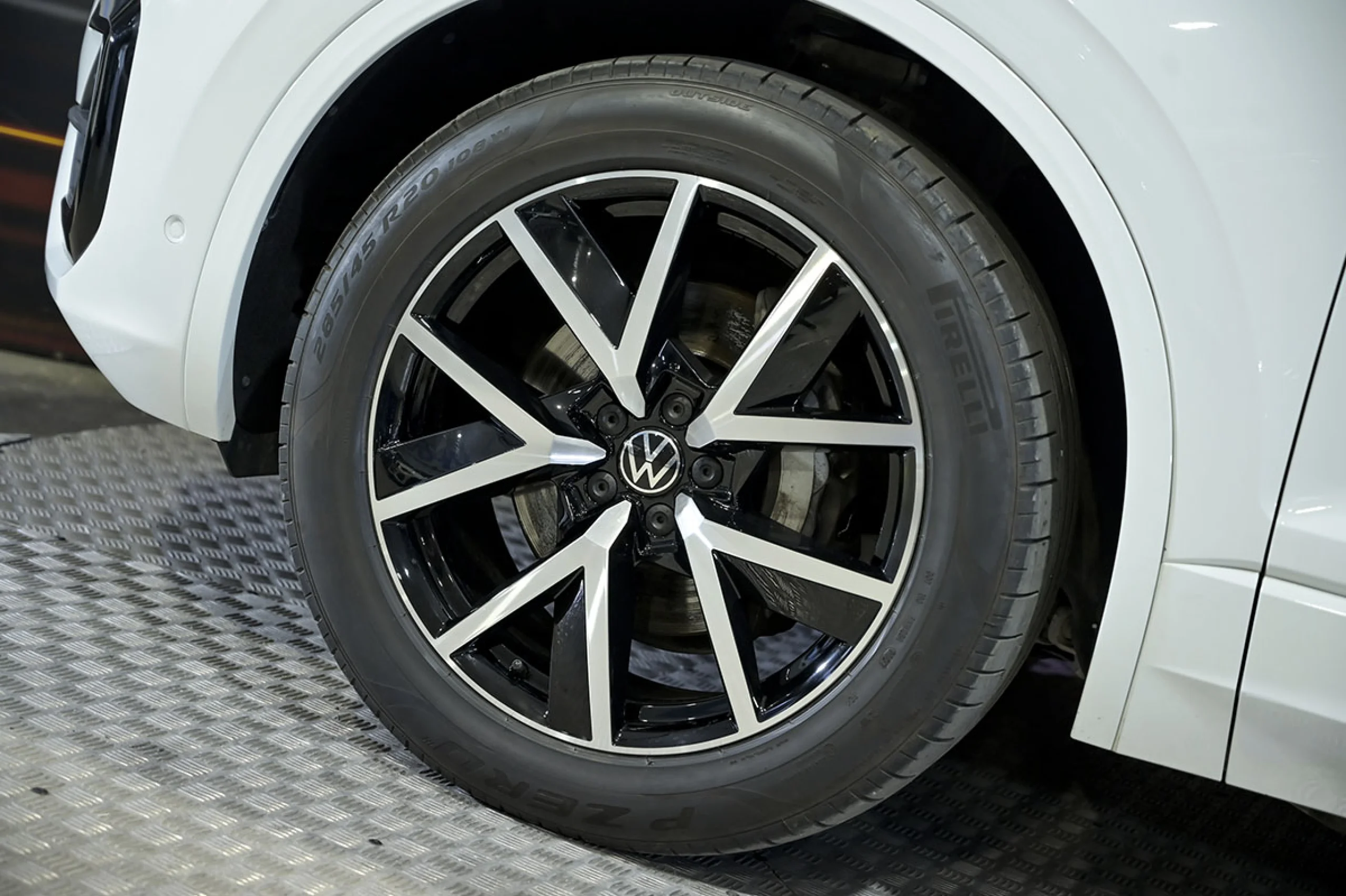 Volkswagen Touareg Prem Eleg 3.0 V6 TDI 210kW Tip 4M - Foto 14