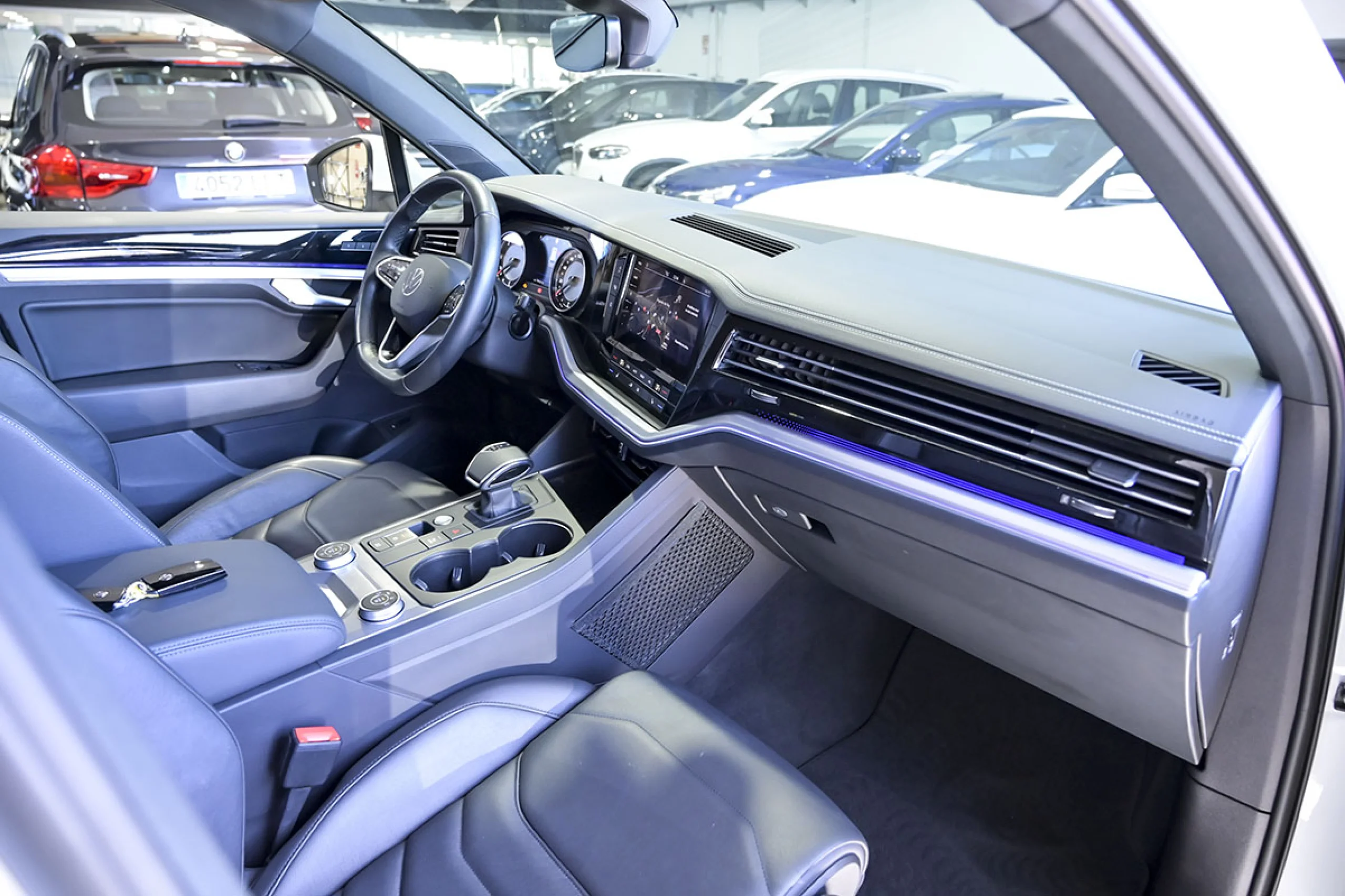 Volkswagen Touareg Prem Eleg 3.0 V6 TDI 210kW Tip 4M - Foto 46