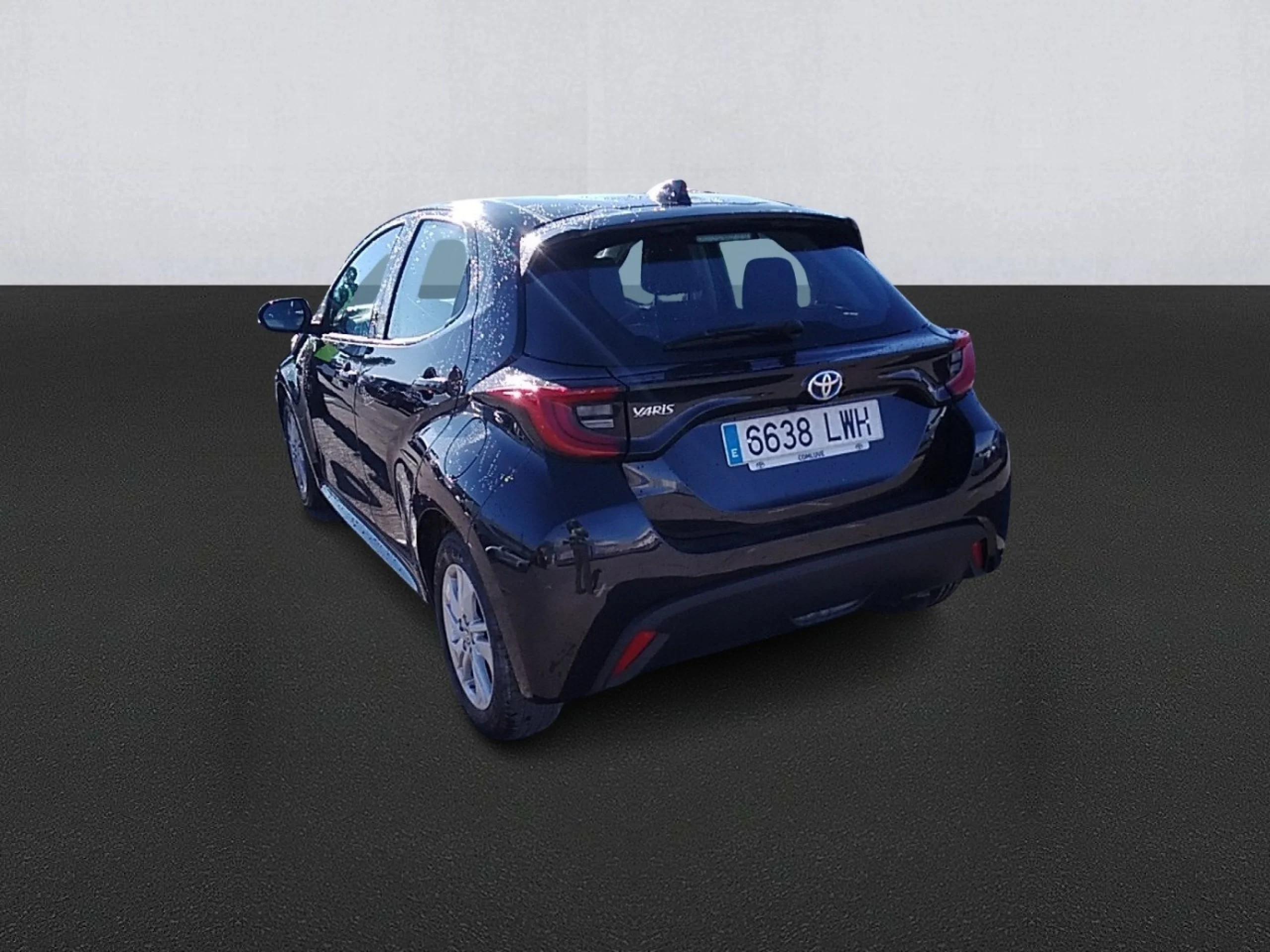 Toyota Yaris 1.5 120H Active Tech - Foto 6