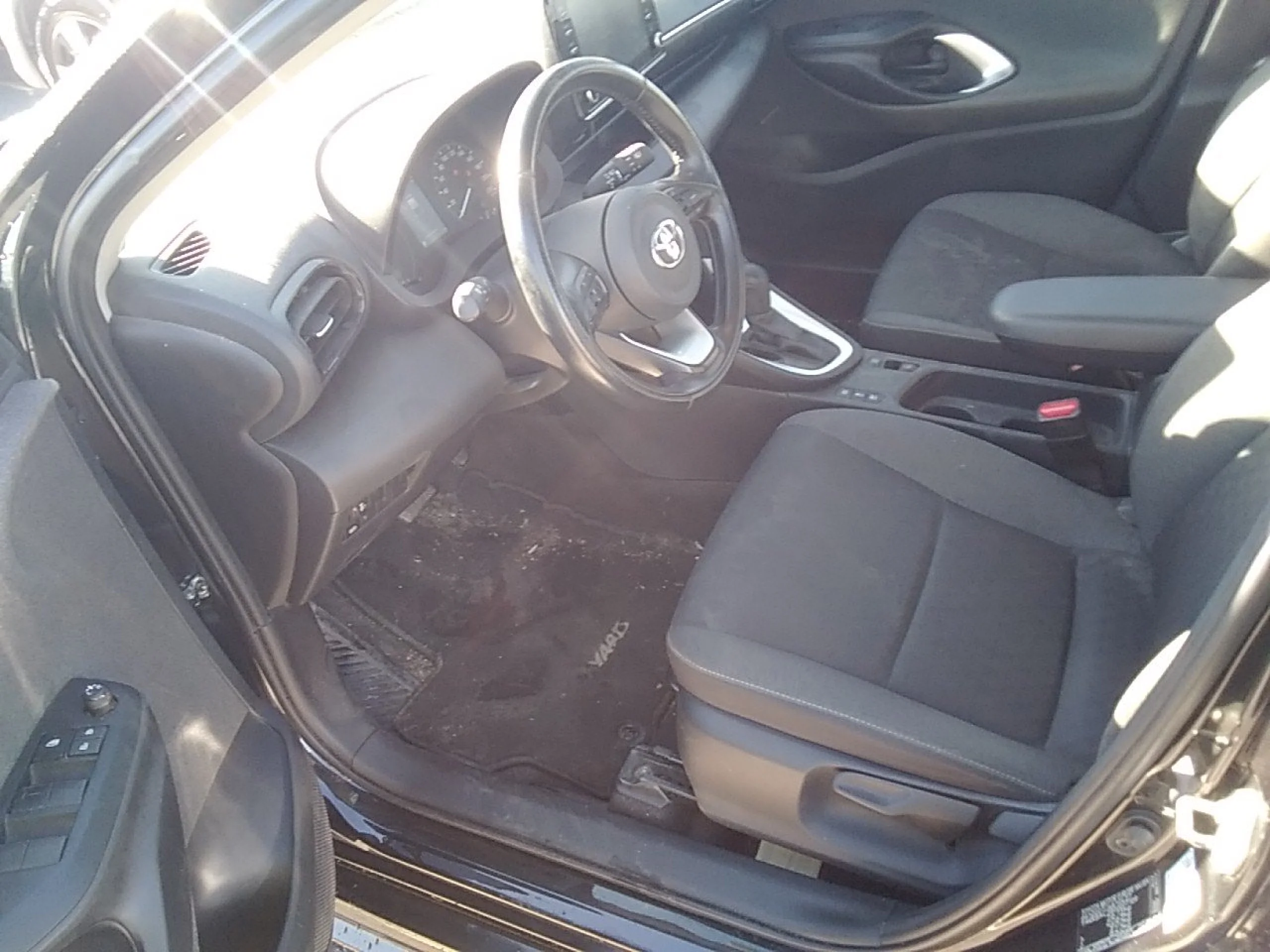 Toyota Yaris 1.5 120H Active Tech - Foto 7