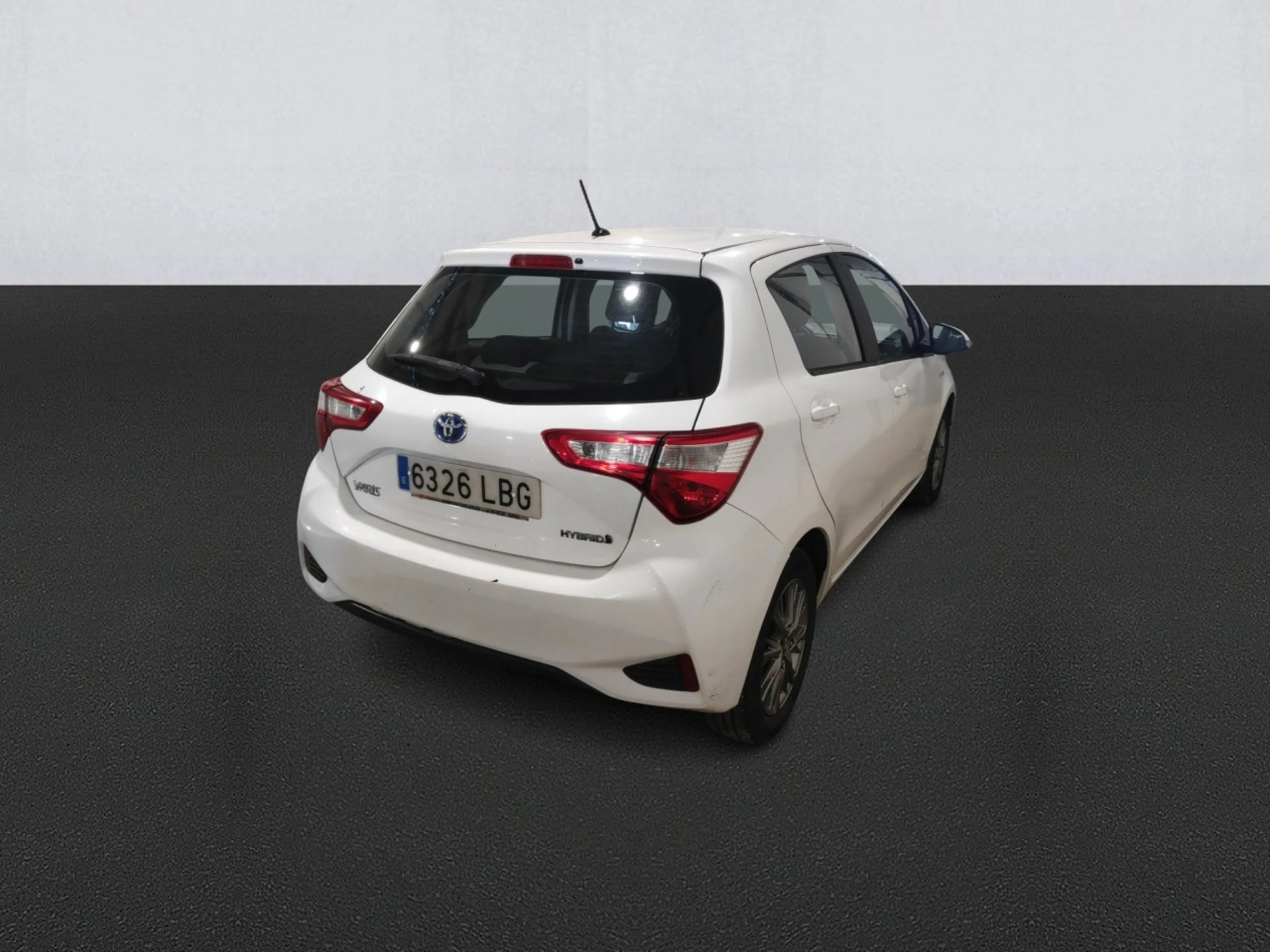 Toyota Yaris 1.5 100H Active - Foto 4