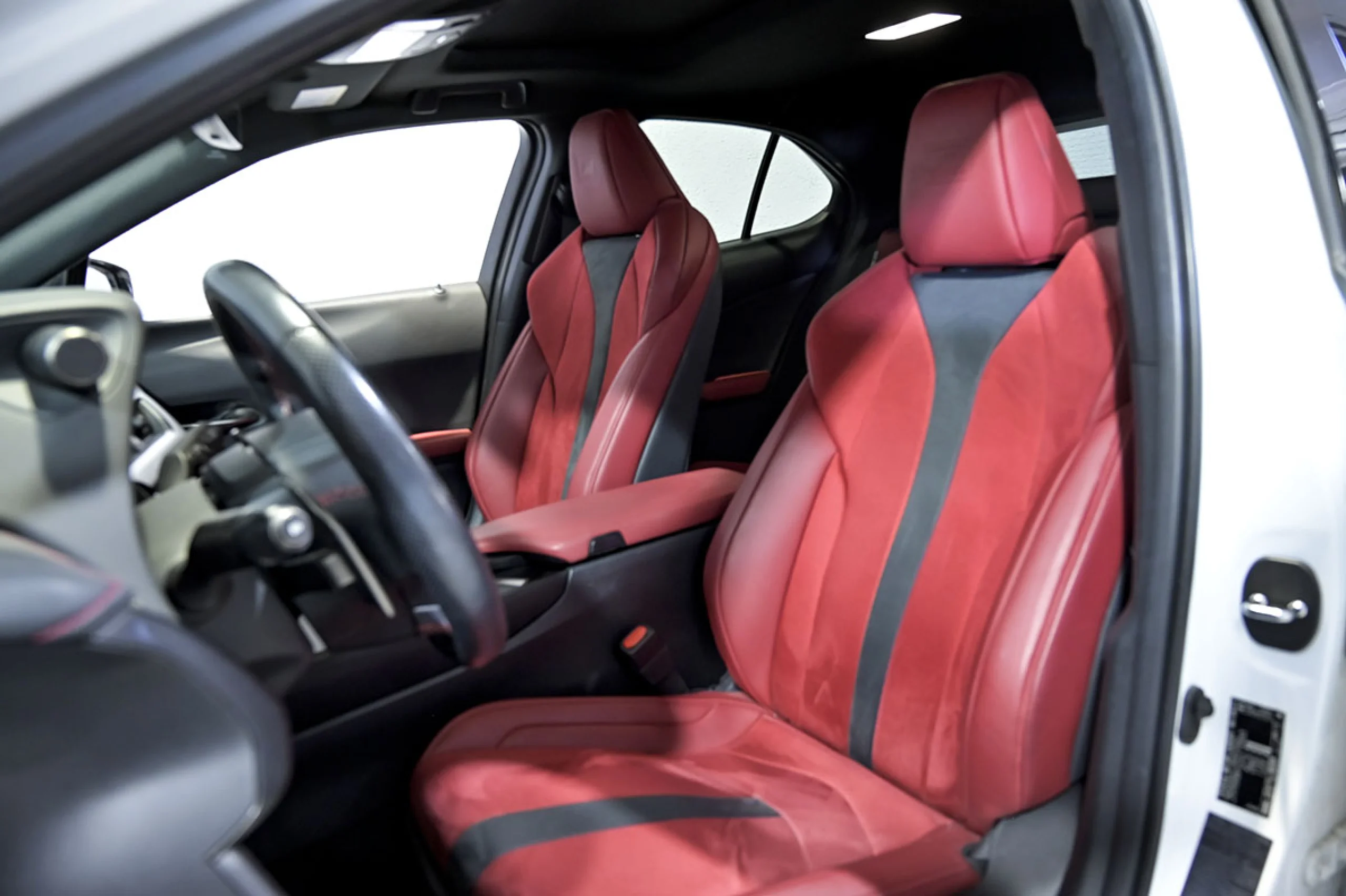 Lexus UX 250h UX 2.0 250h F Sport - Foto 24