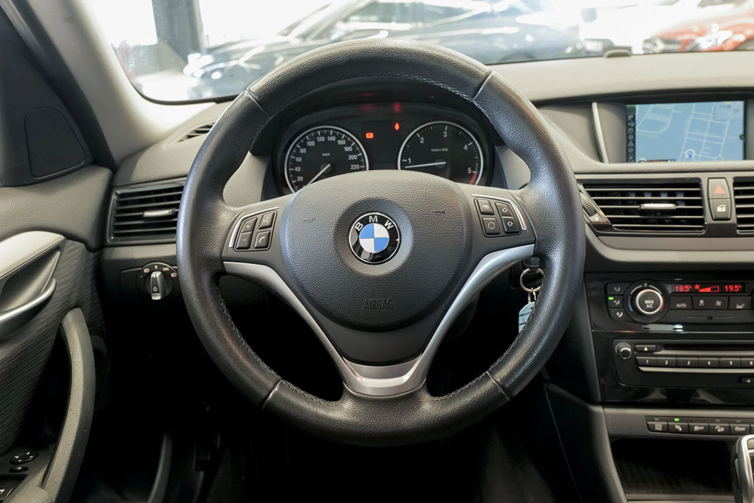 BMW X1 xDrive18d - Foto 23