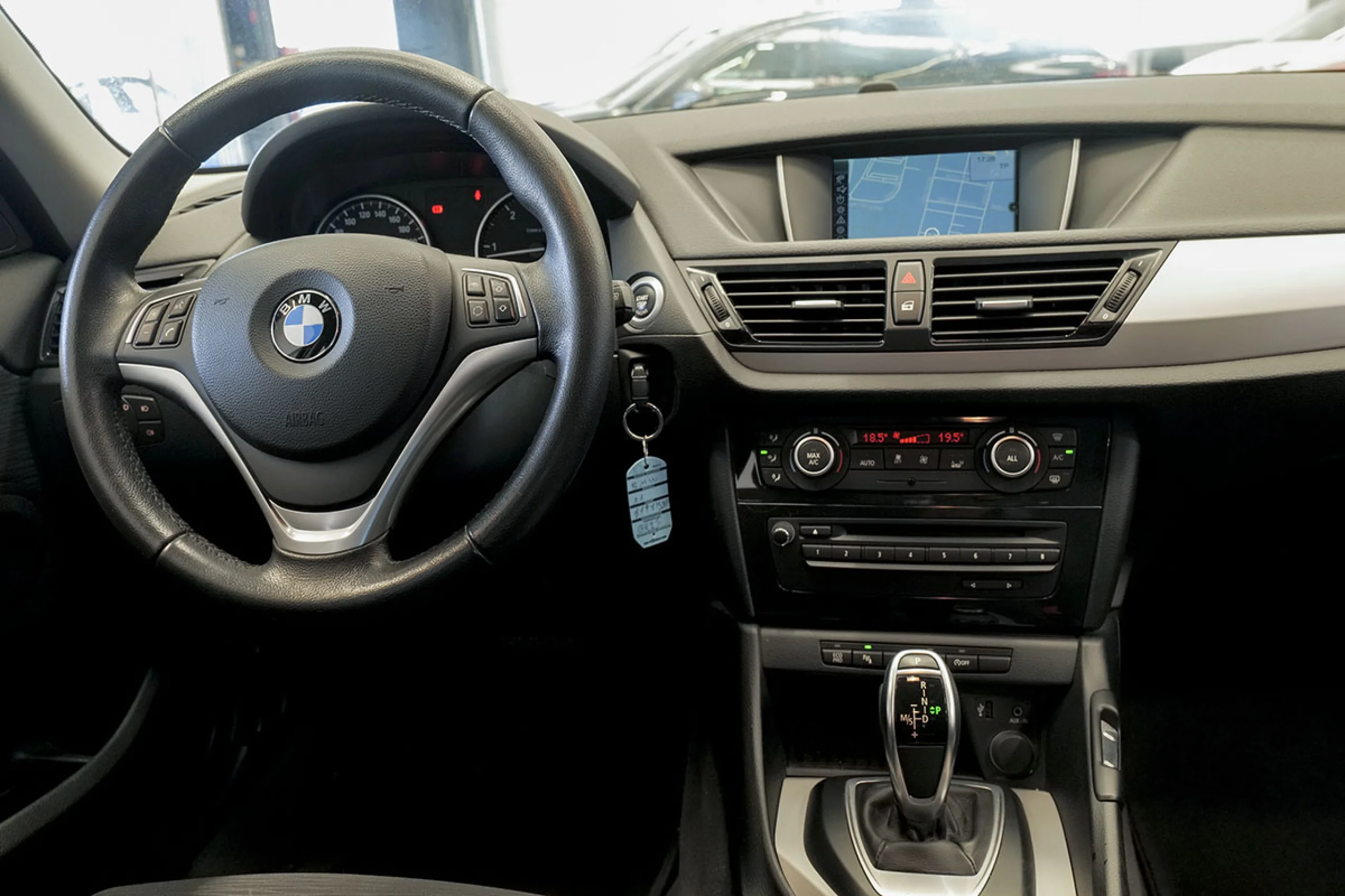 BMW X1 xDrive18d - Foto 20