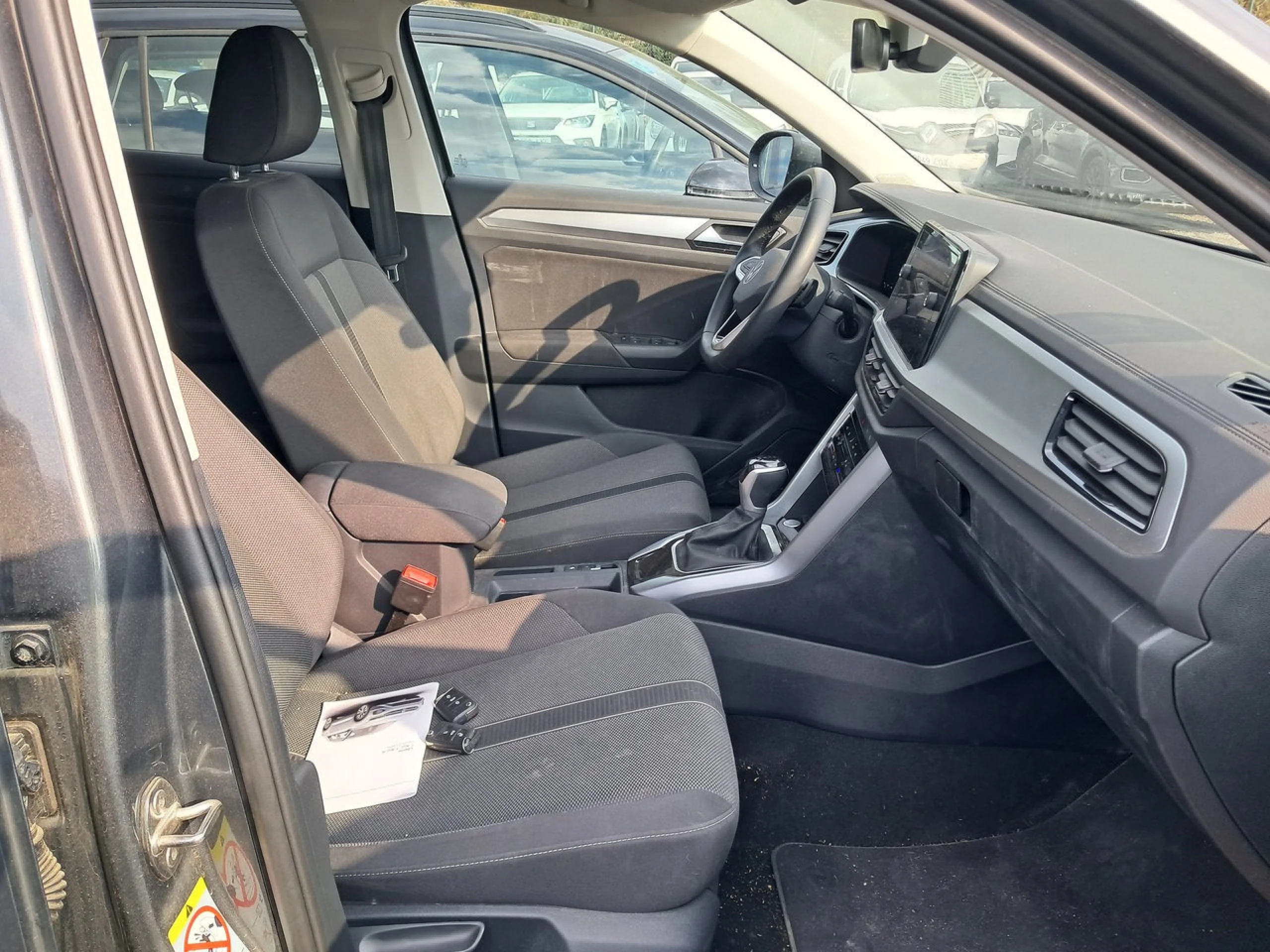 Volkswagen T-Roc &quotMás&quot 1.5 TSI 110kW (150CV) DSG - Foto 8