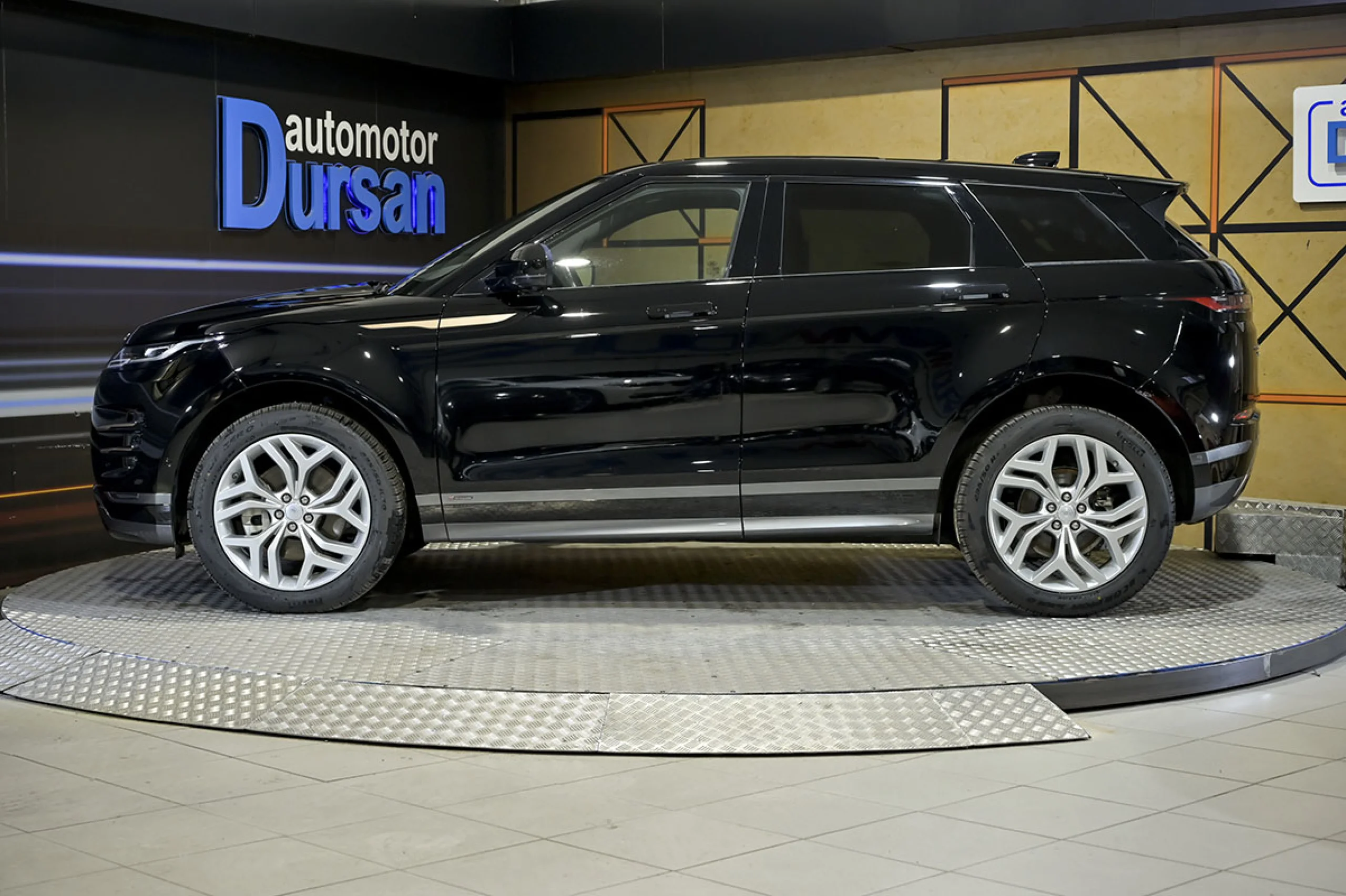 Land Rover Range Rover Evoque 2.0 D150 SE AUTO 4WD MHEV - Foto 18