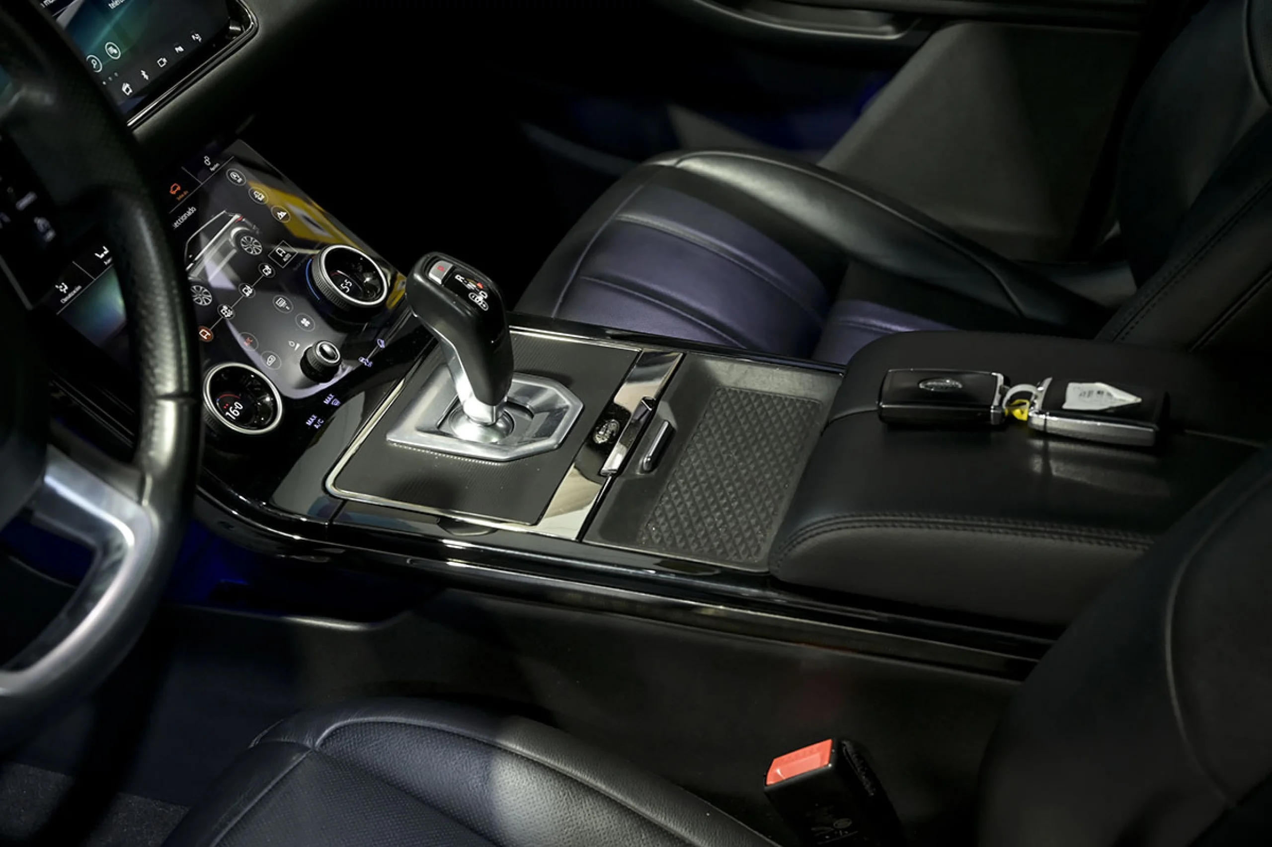 Land Rover Range Rover Evoque 2.0 D150 SE AUTO 4WD MHEV - Foto 38