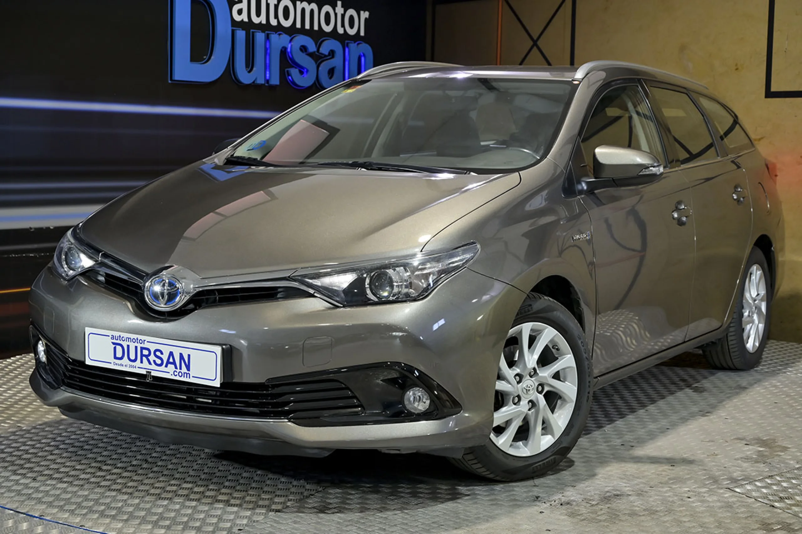 Toyota Auris 1.8 140H Active Touring Sports - Foto 1