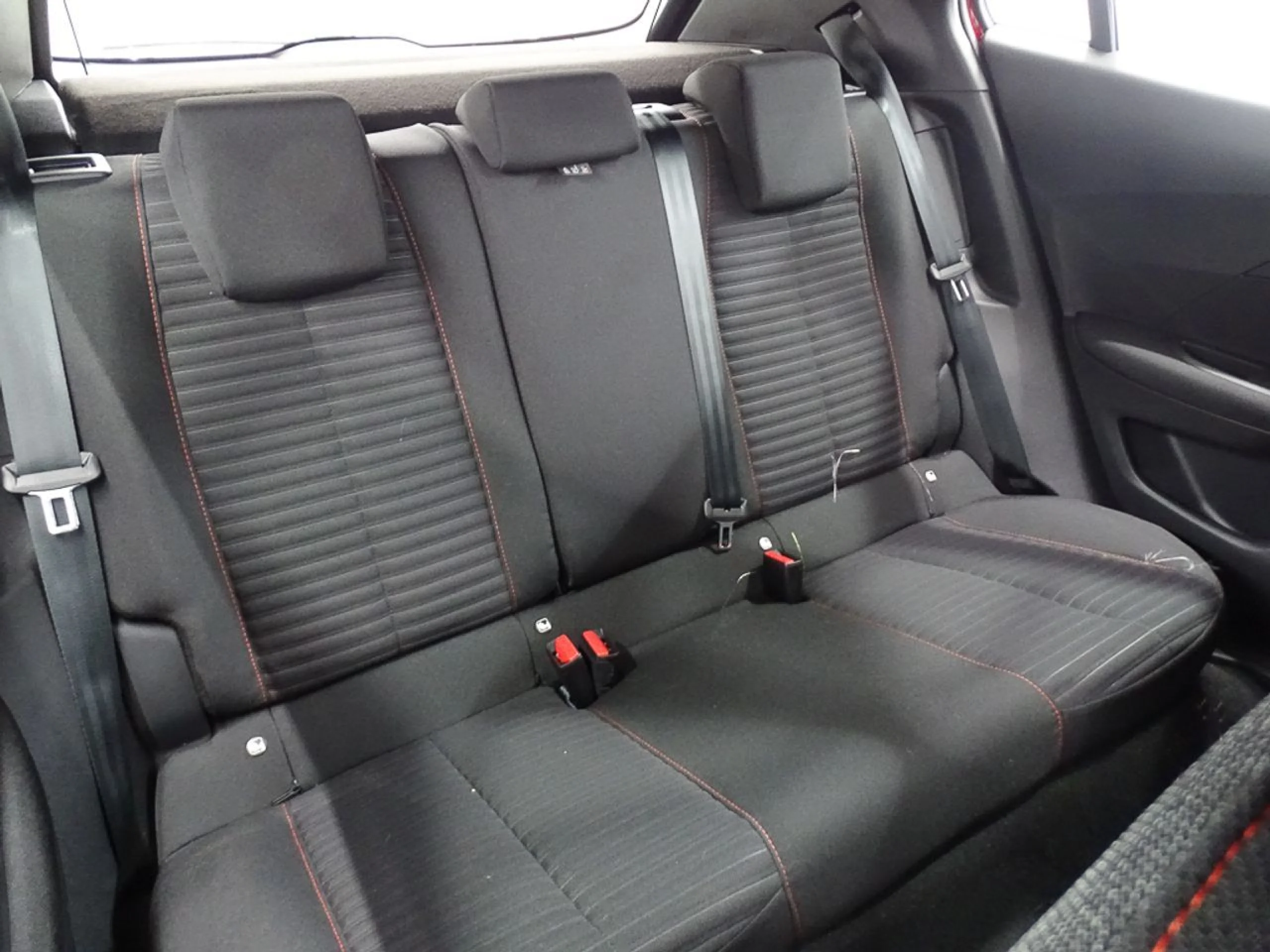 Peugeot 2008 e-2008 Electrico Active Pack 136 100kW - Foto 7