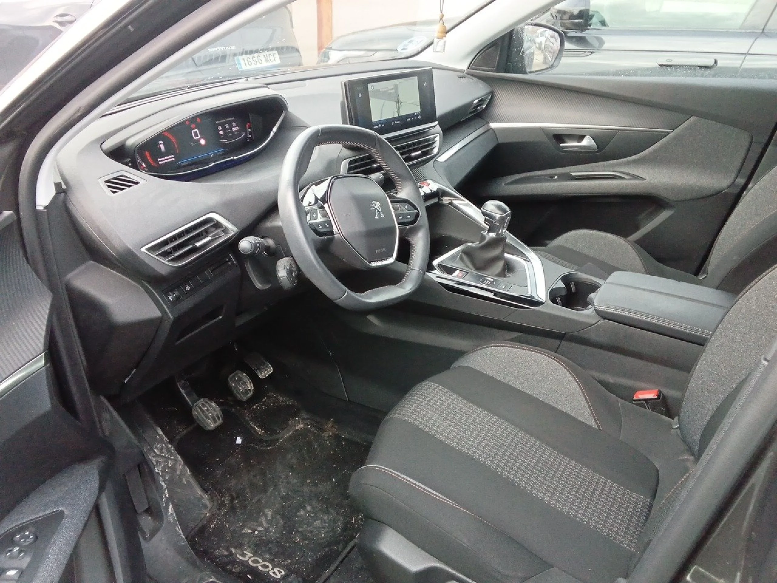 Peugeot 3008 1.5 BlueHDi 96kW (130CV) S&amp;S Active Pack - Foto 7