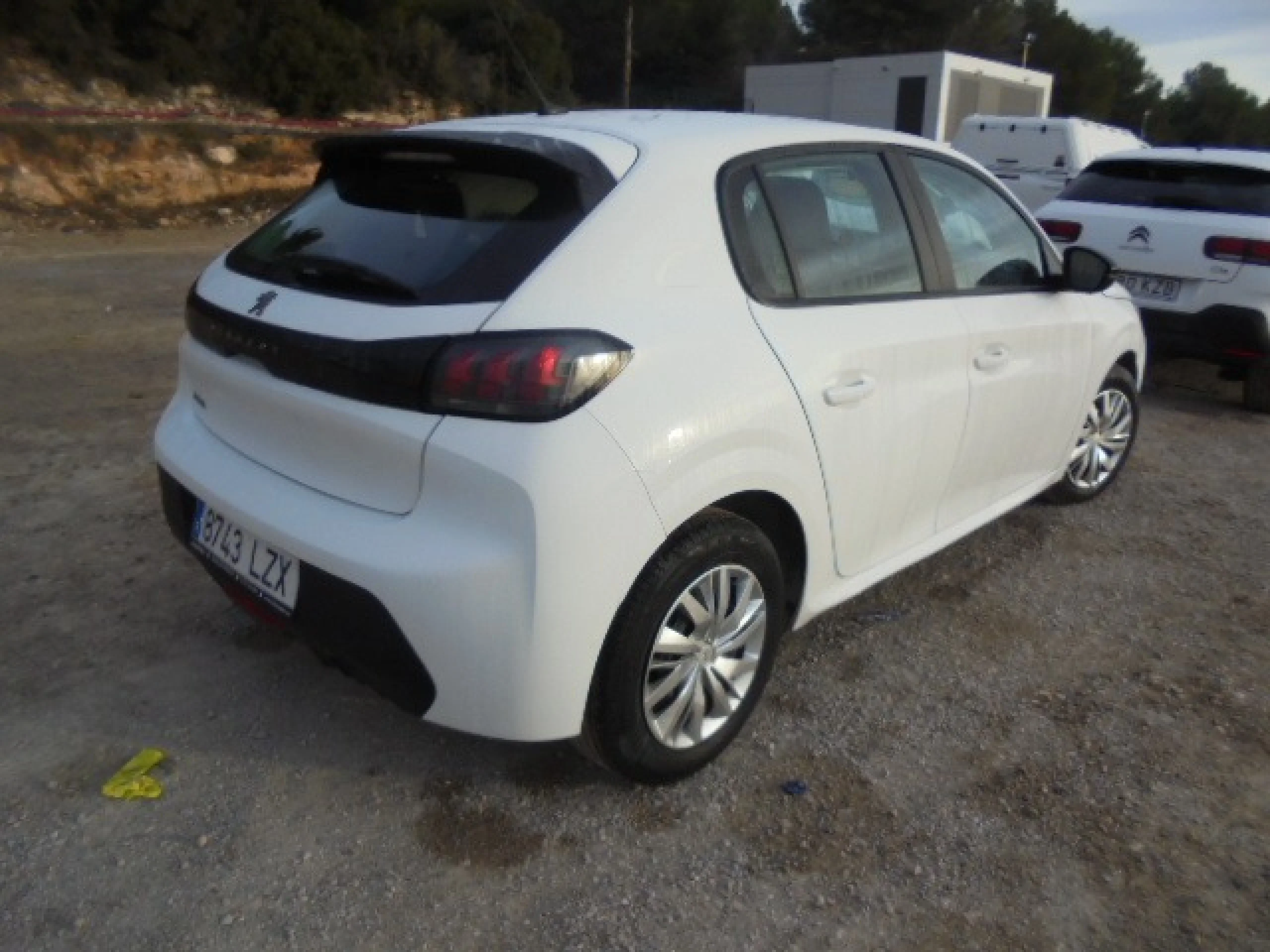 Peugeot 208 BlueHDi 73kW (100CV) Active - Foto 4