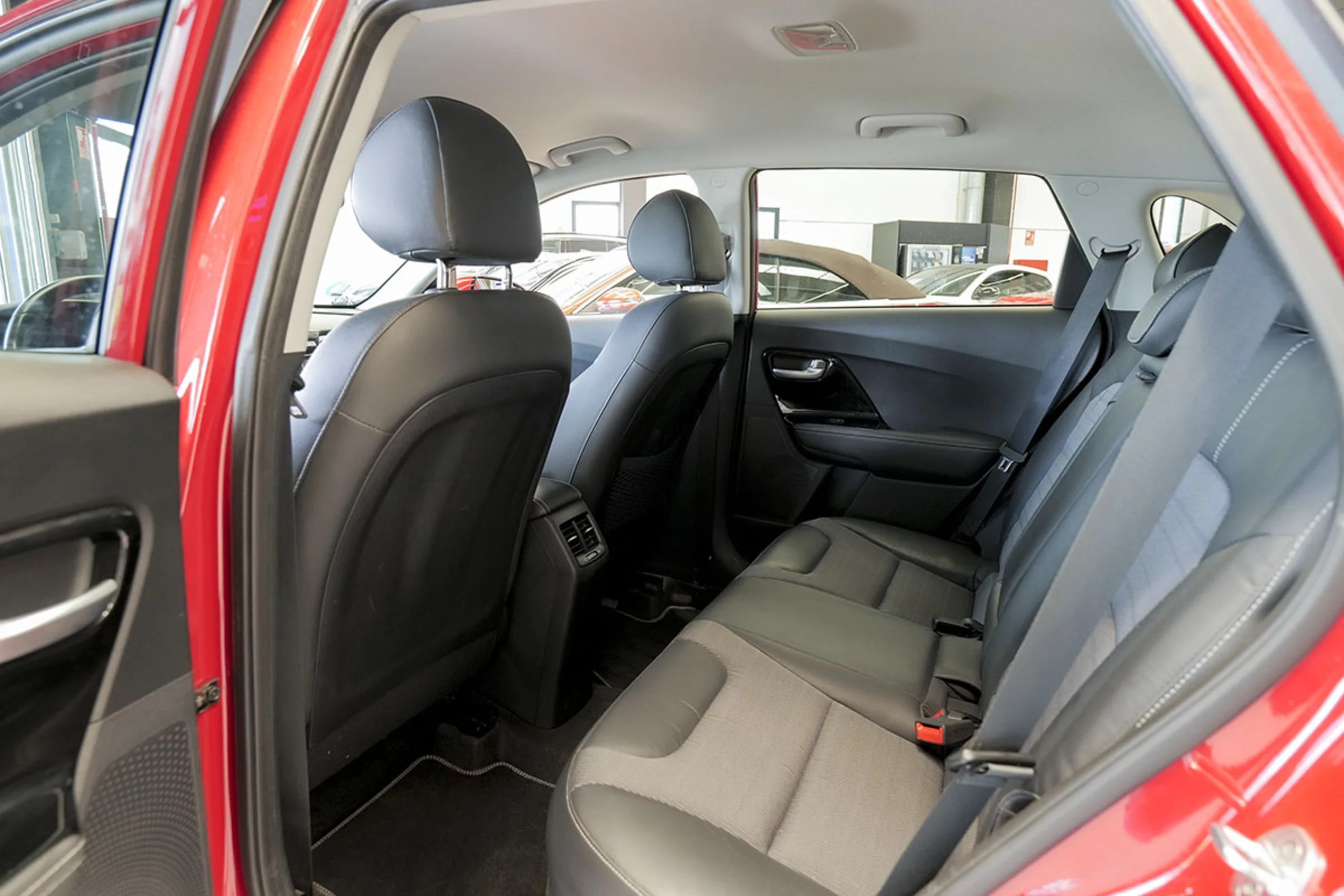 Kia Niro 1.6 GDi Hibrido 104kW 141CV Emotion - Foto 14