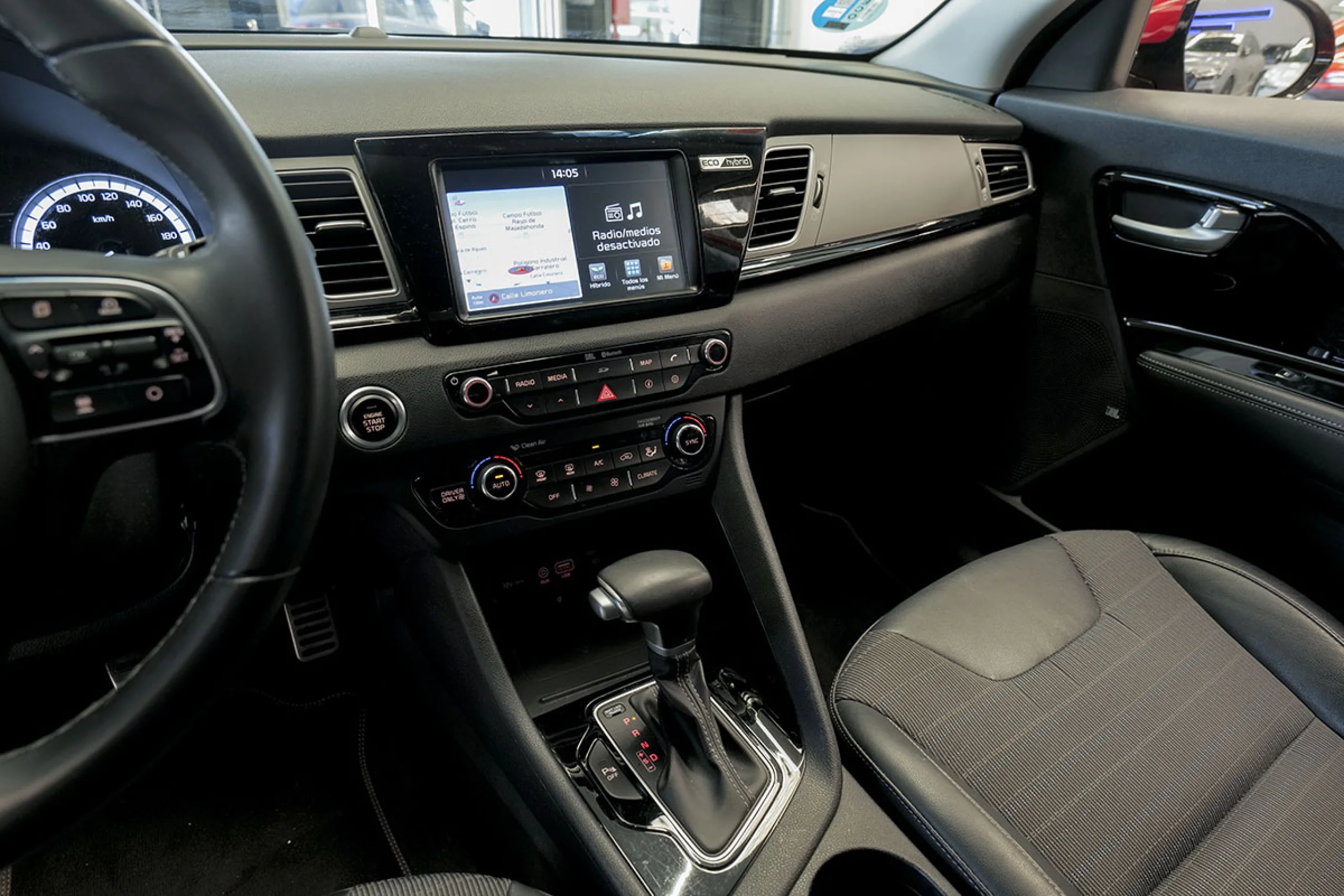 Kia Niro 1.6 GDi Hibrido 104kW 141CV Emotion - Foto 25
