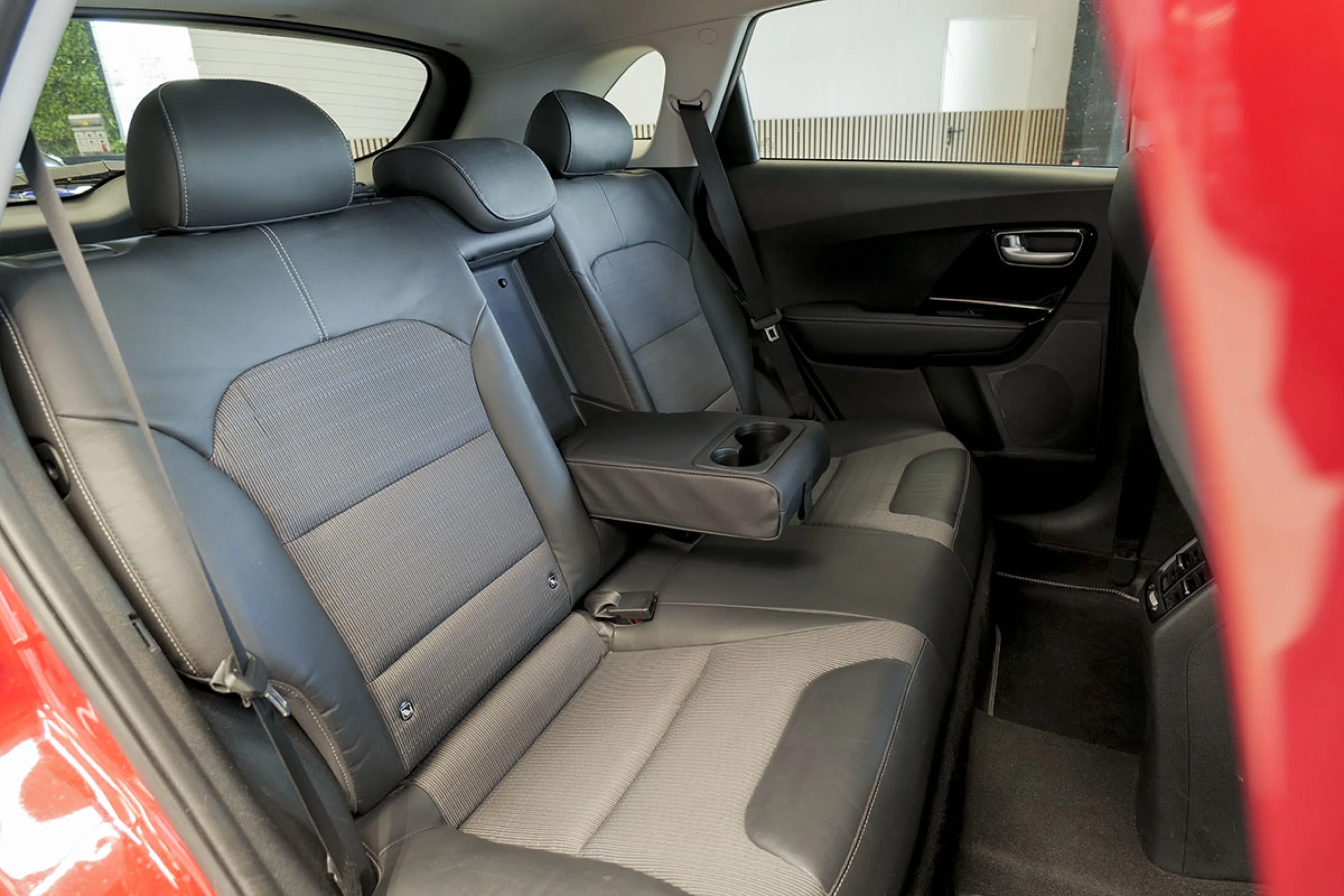 Kia Niro 1.6 GDi Hibrido 104kW 141CV Emotion - Foto 16