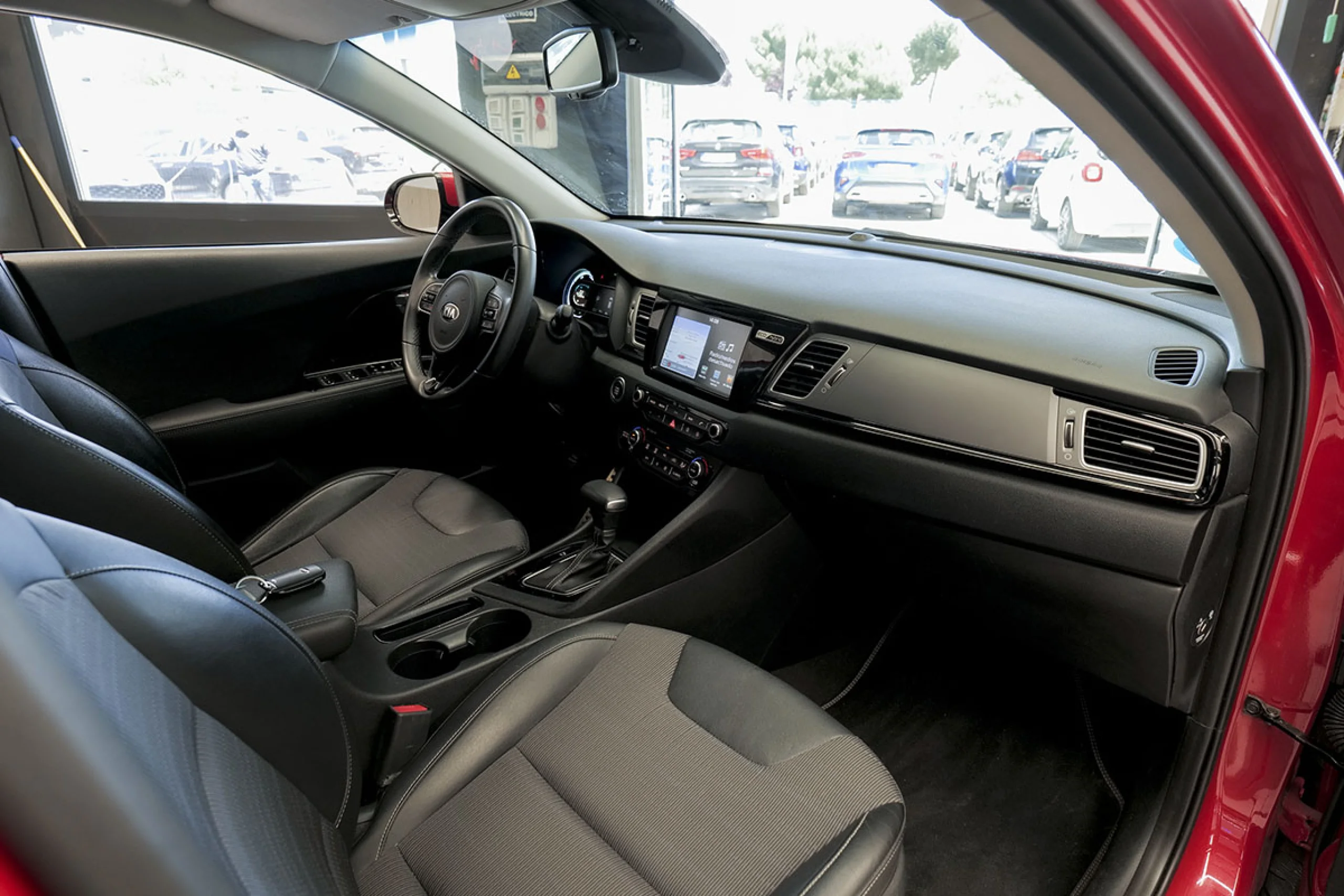 Kia Niro 1.6 GDi Hibrido 104kW 141CV Emotion - Foto 29