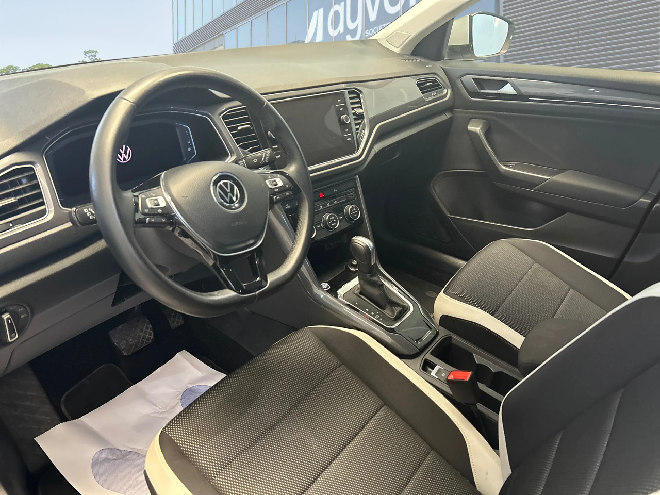 Volkswagen T-Roc Sport 2.0 TDI 110kW (150CV) DSG - Foto 7