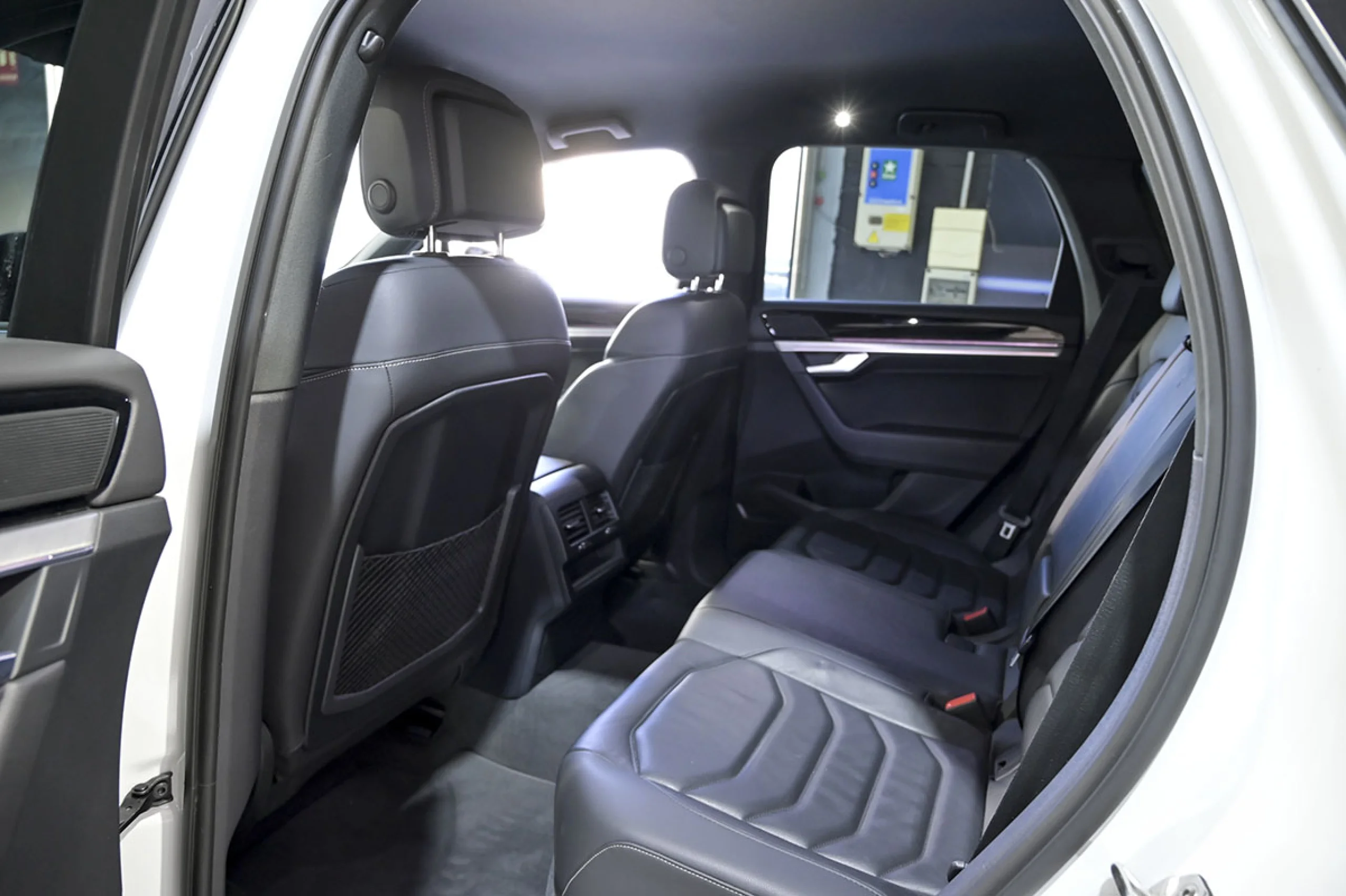 Volkswagen Touareg Prem Eleg 3.0 V6 TDI 210kW Tip 4M - Foto 15