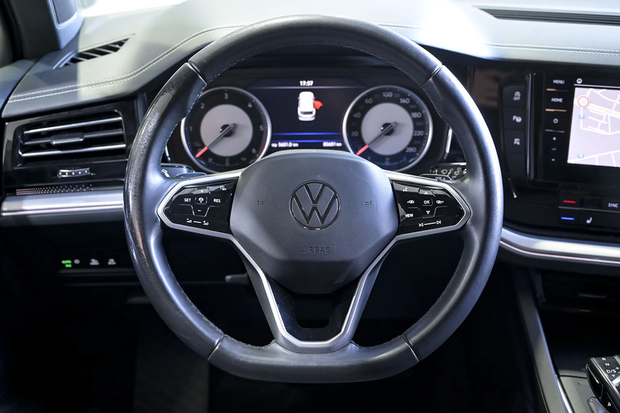 Volkswagen Touareg Prem Eleg 3.0 V6 TDI 210kW Tip 4M - Foto 24