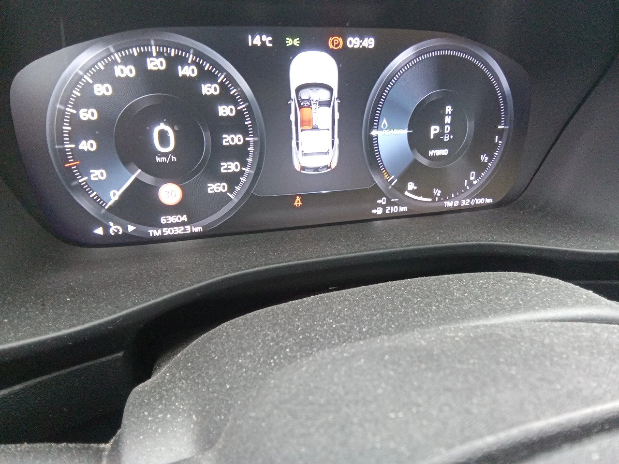 Volvo XC 40 XC40 1.5 T5 Twin Recharge R-Design Auto - Foto 8