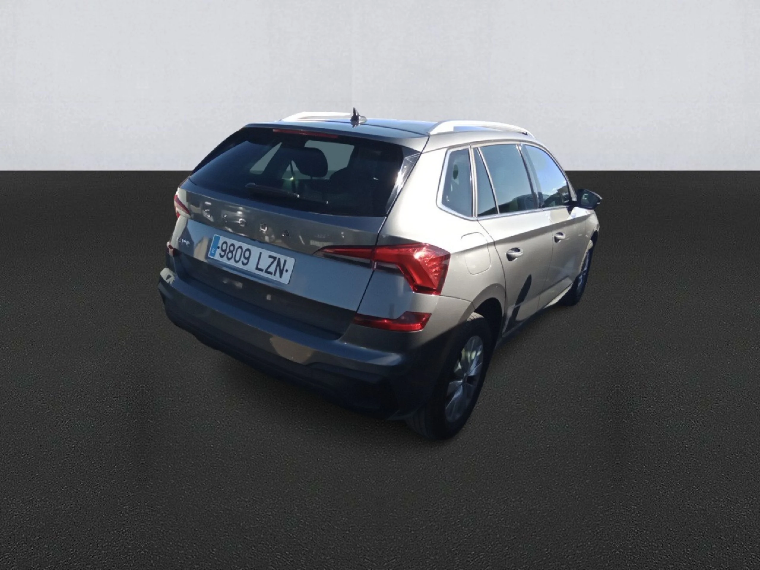 Skoda Kamiq 1.0 TSI 81kW (110CV) Emotion - Foto 4