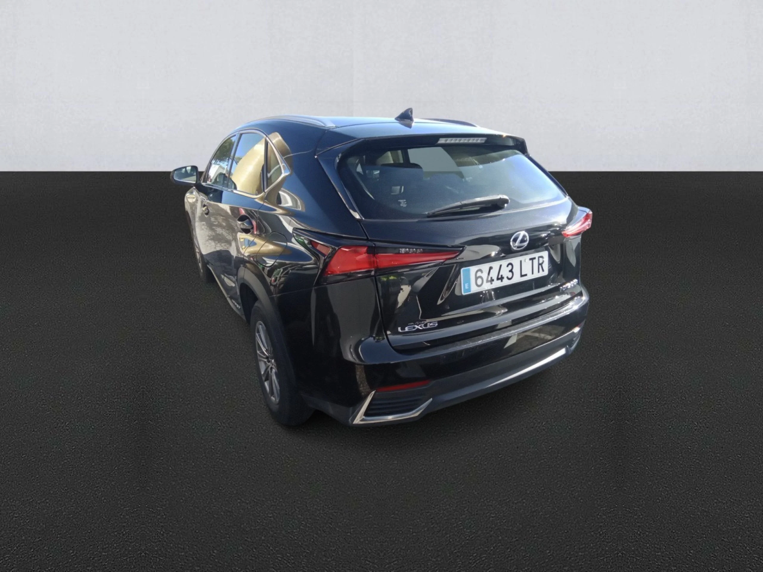 Lexus NX 300h NX 2.5 300h Business Navigation 2WD - Foto 6