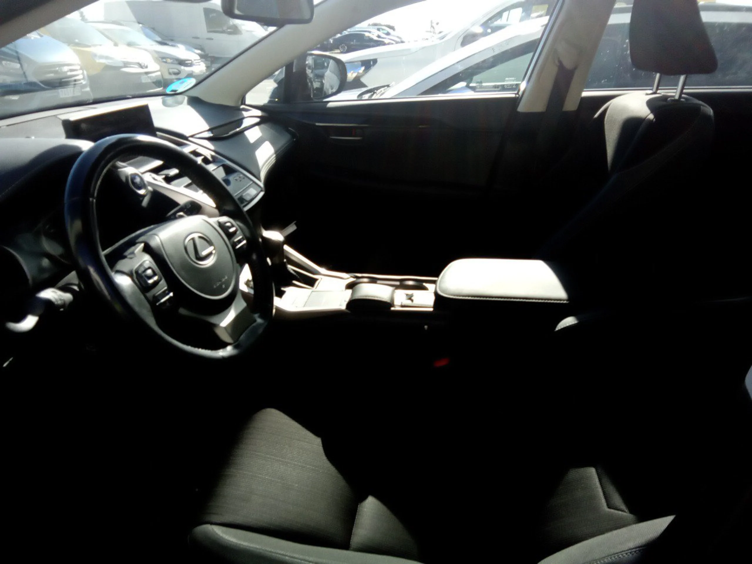 Lexus NX 300h NX 2.5 300h Business Navigation 2WD - Foto 7