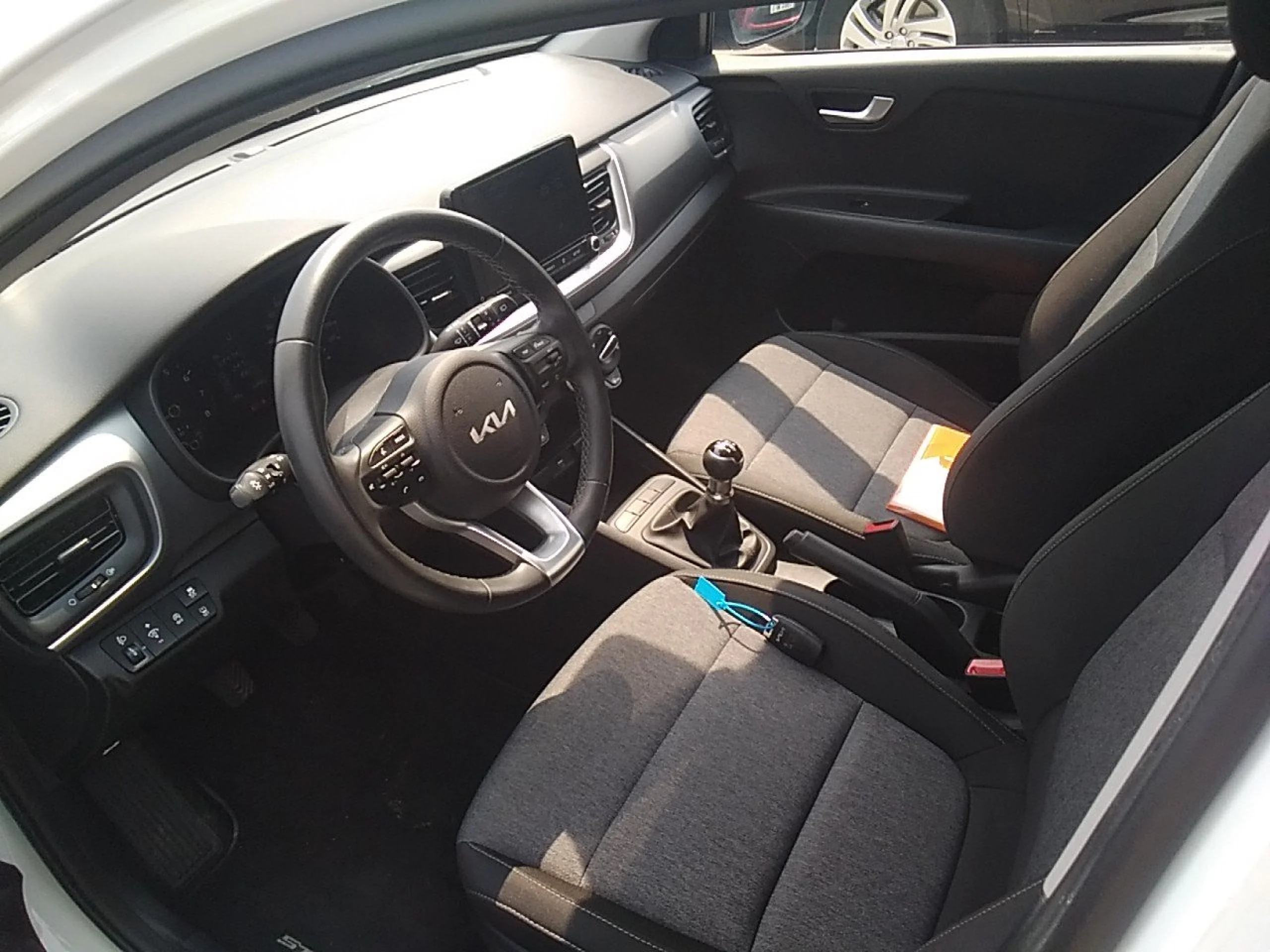 Kia Stonic 1.2 DPi 62kW (84CV) Concept - Foto 7