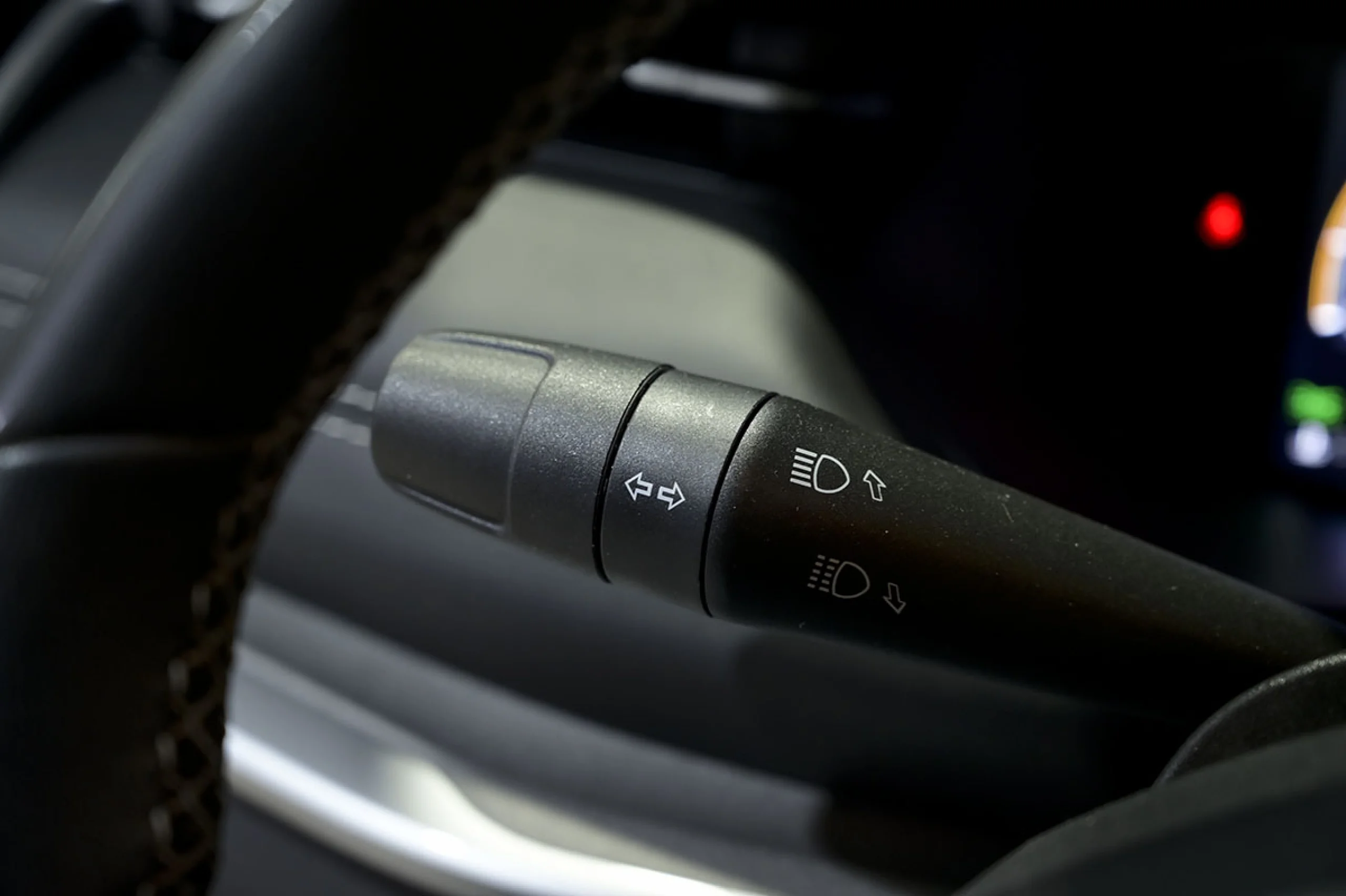 Jeep Compass 1.6 Mjet 96kW 130CV Limited FWD - Foto 25