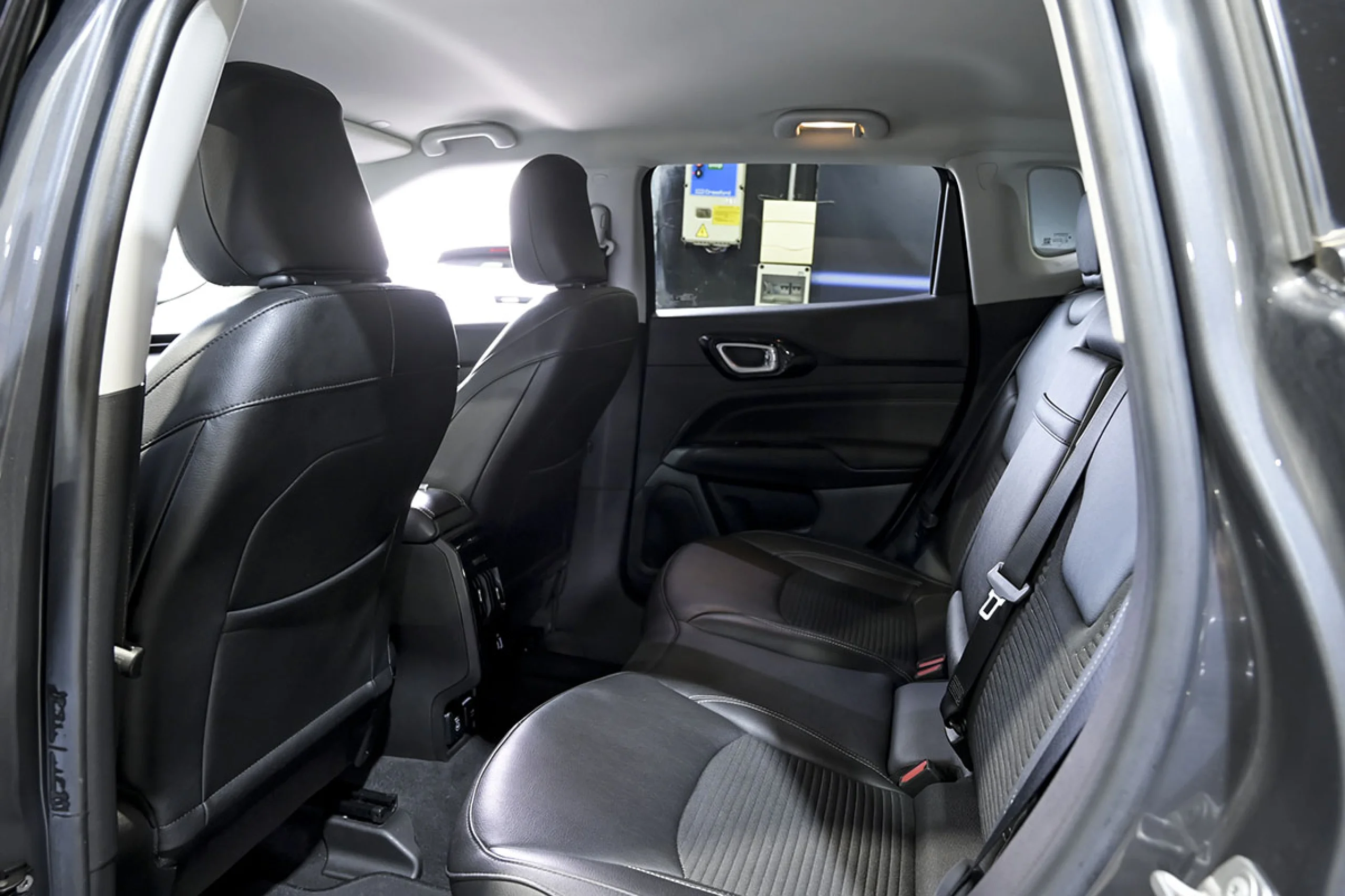 Jeep Compass 1.6 Mjet 96kW 130CV Limited FWD - Foto 15