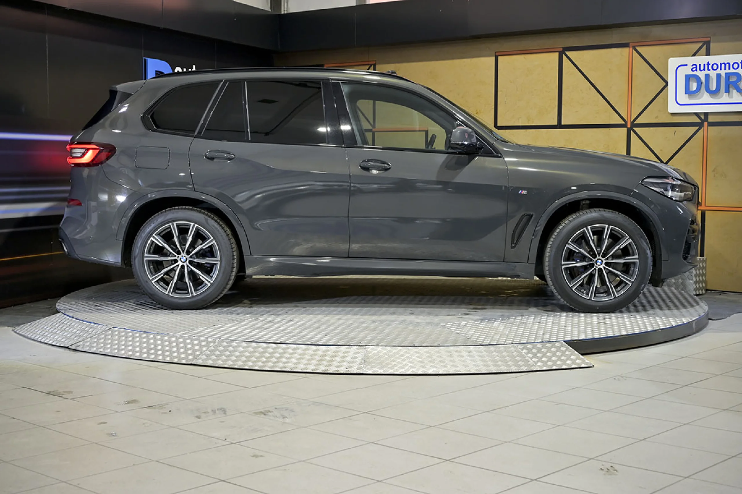 BMW X5 xDrive30d - Foto 20