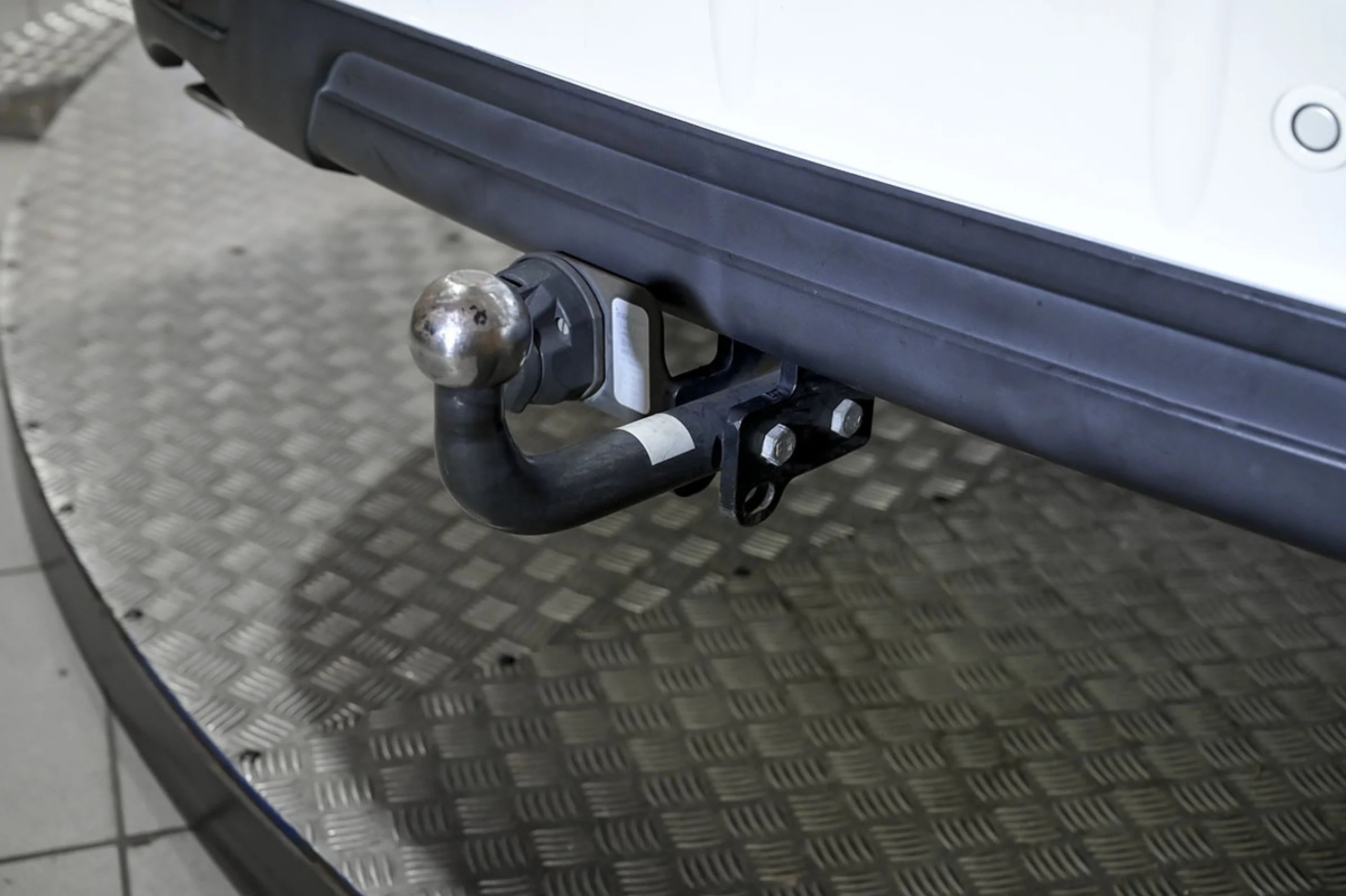 Mahindra XUV500 FWD 4X2 W6 - Foto 12