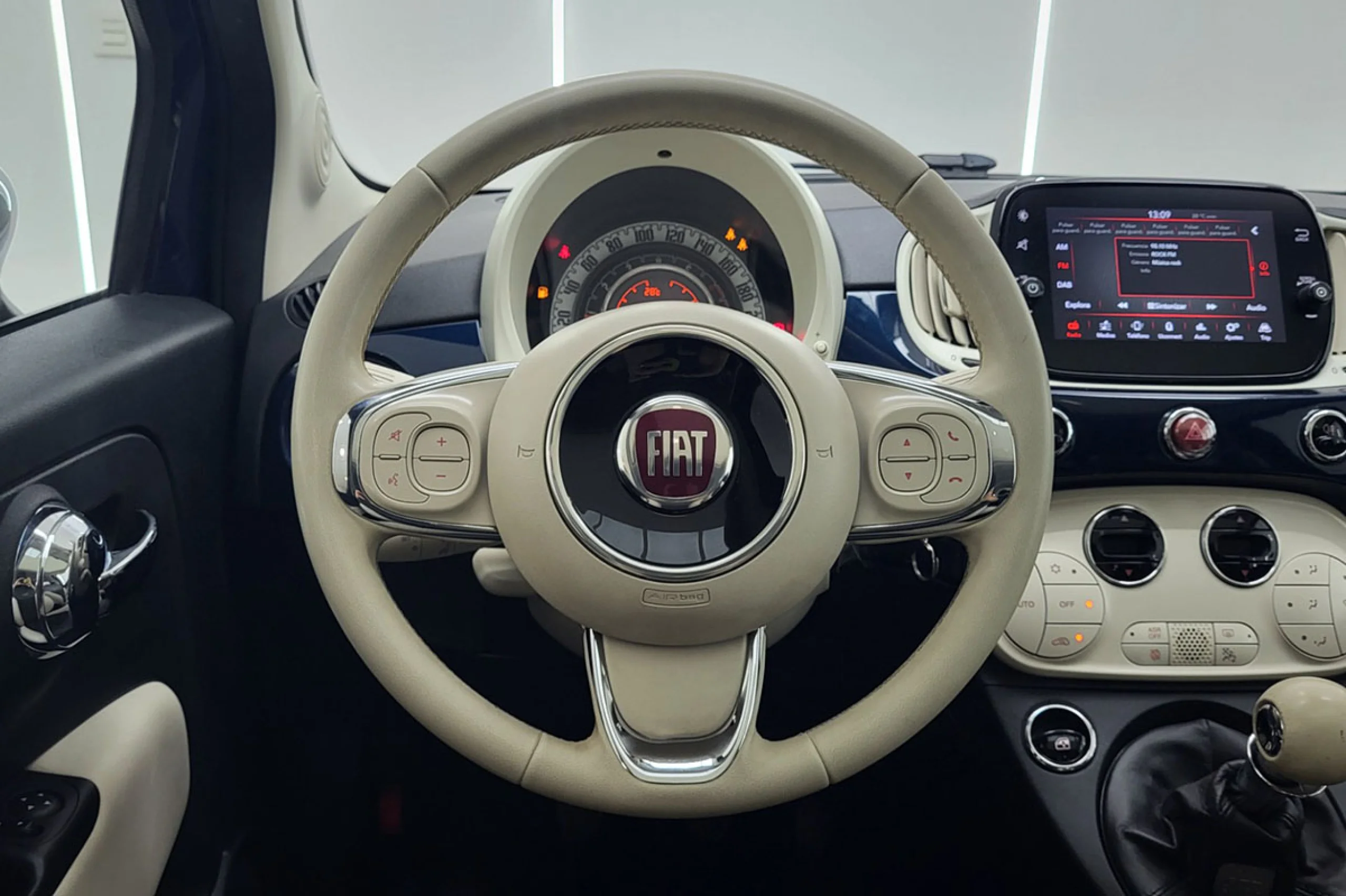 Fiat 500 Dolcevita 1.0 Hybrid 51KW 70 CV - Foto 13