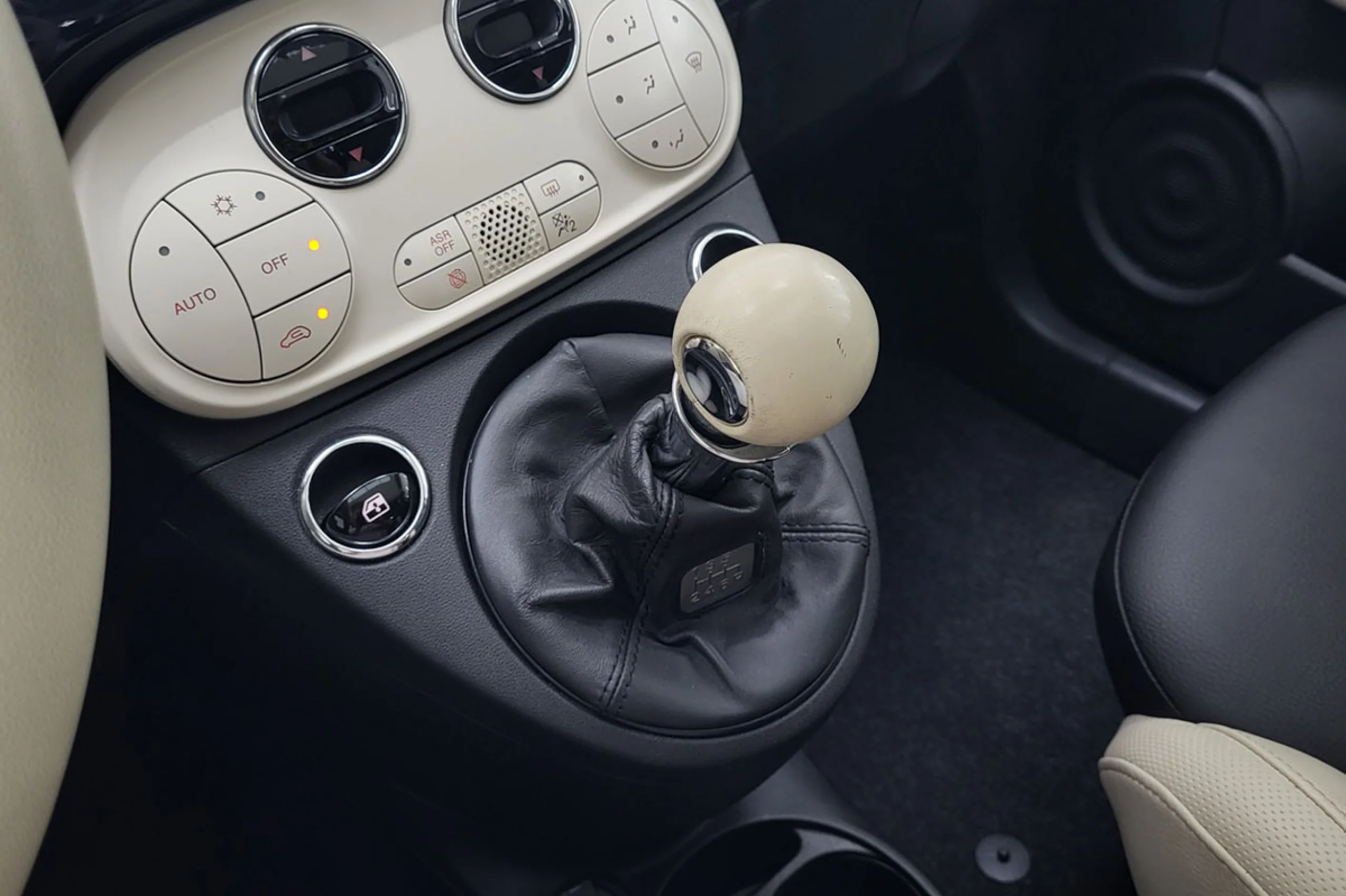 Fiat 500 Dolcevita 1.0 Hybrid 51KW 70 CV - Foto 15