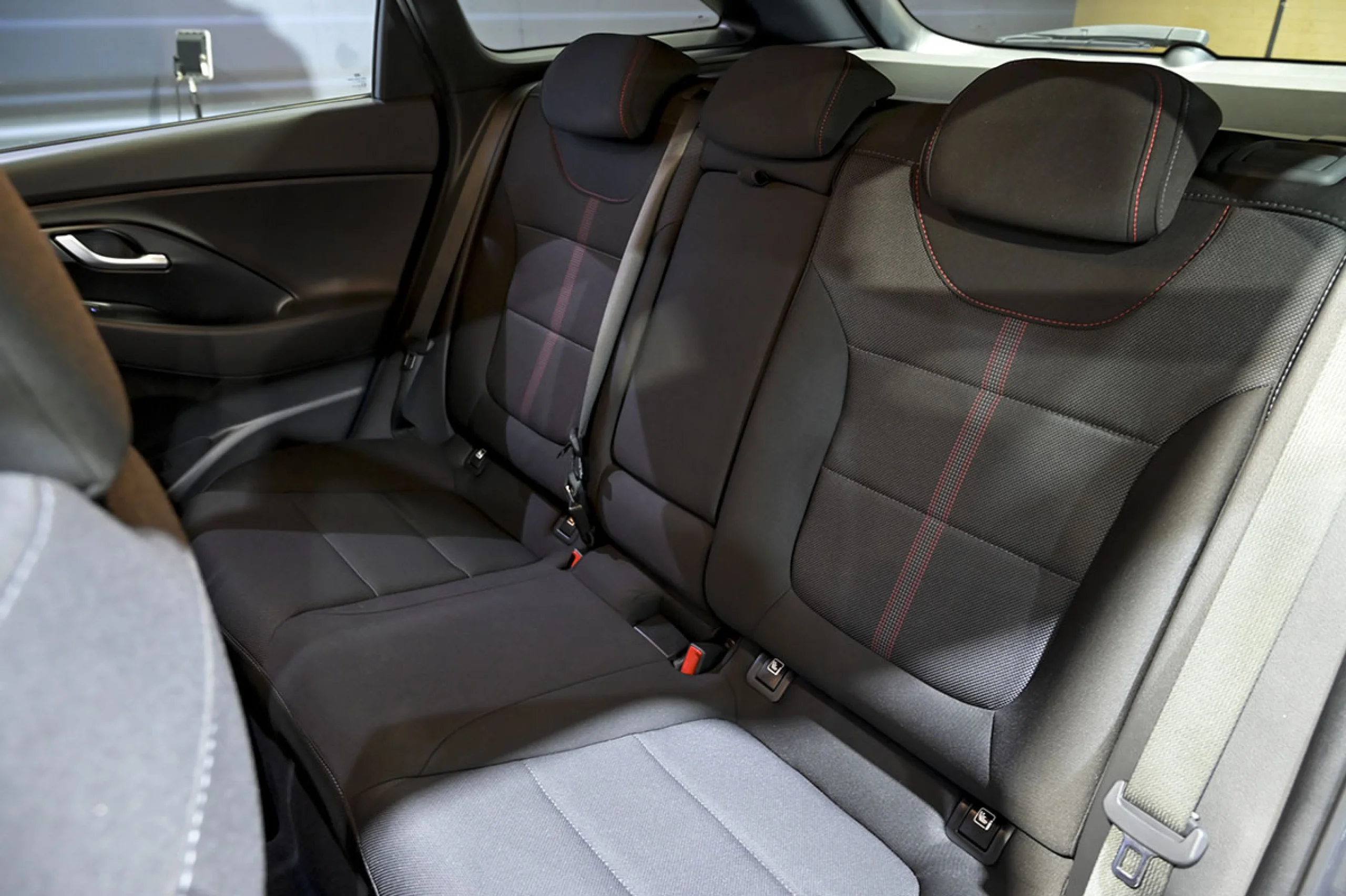 Hyundai I30 1.5 TGDI 48V N Line DCT - Foto 17