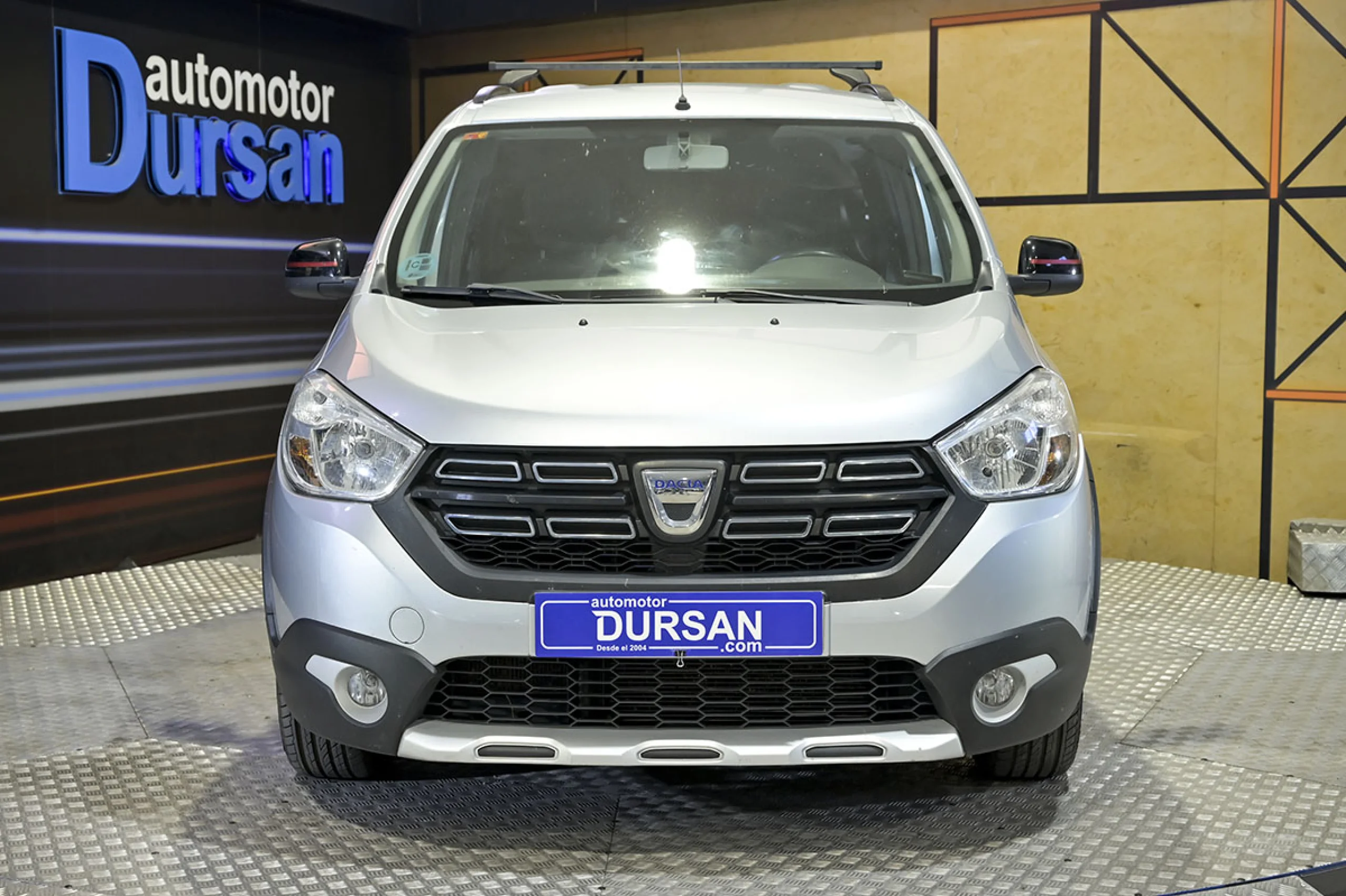 Dacia Lodgy SL Xplore Blue dCi 85kW115CV 5Pl  18 - Foto 2