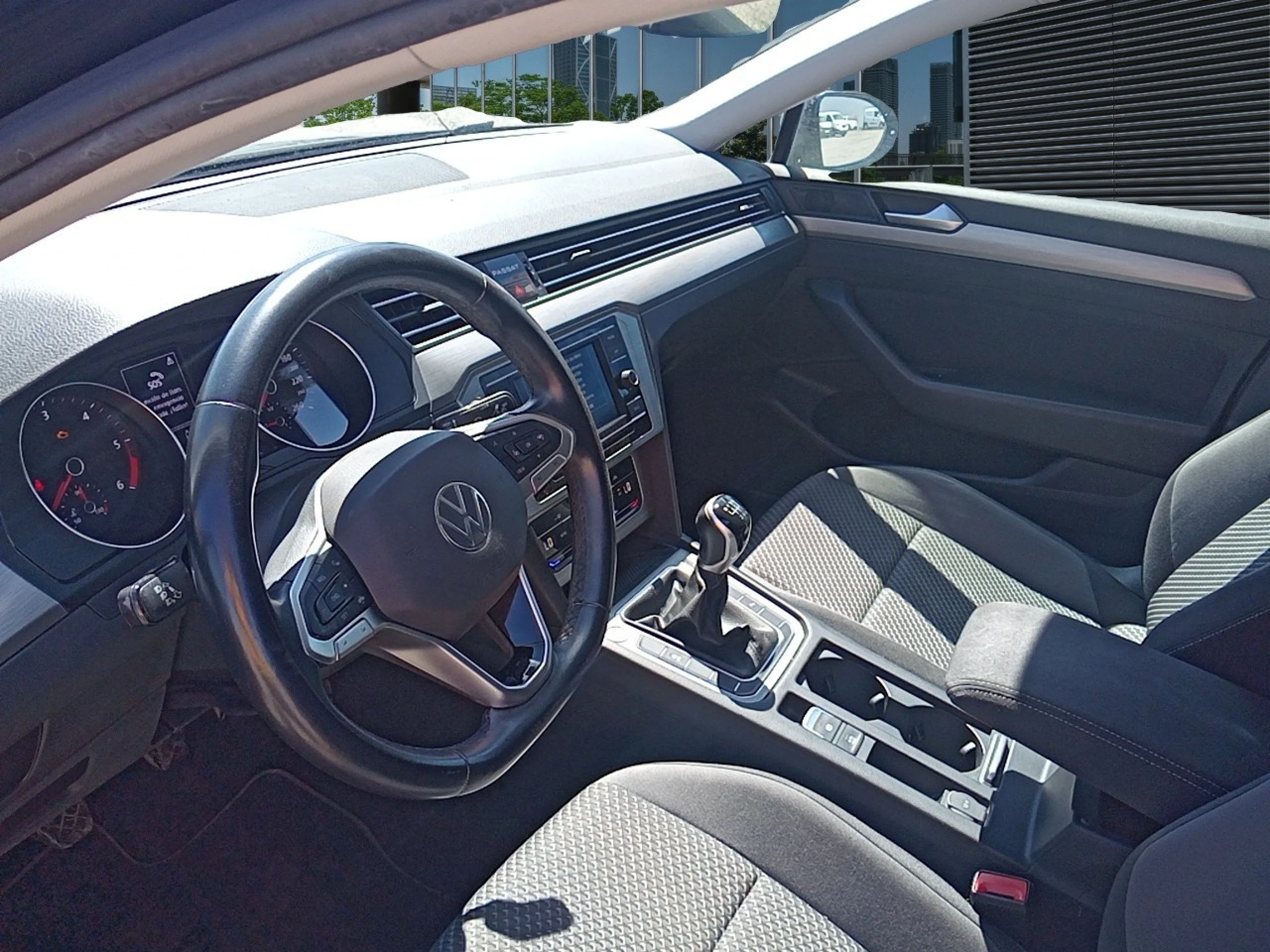 Volkswagen Passat Business 2.0 TDI 110kW (150CV) - Foto 7