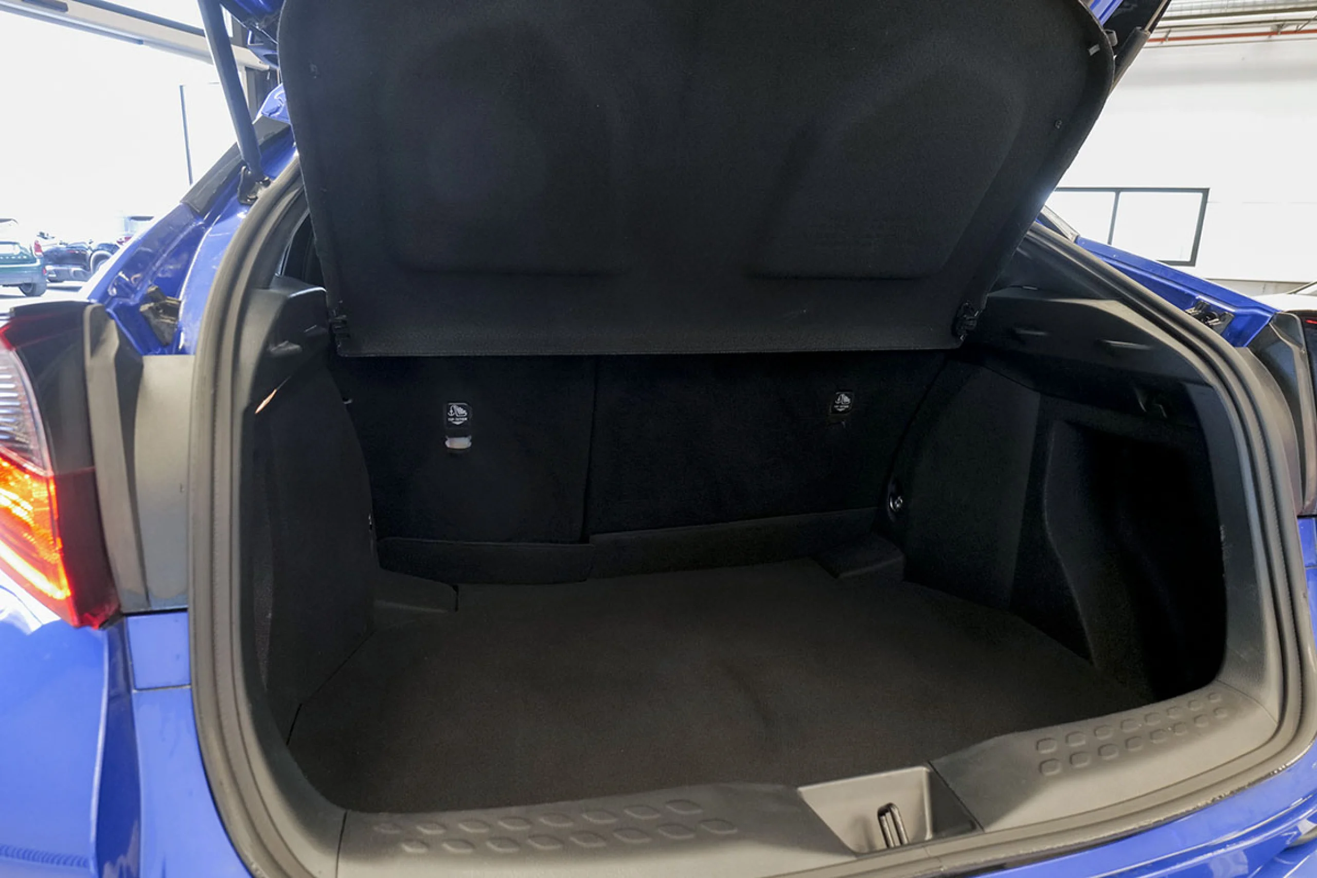 Toyota C-HR 1.8 125H Advance - Foto 11