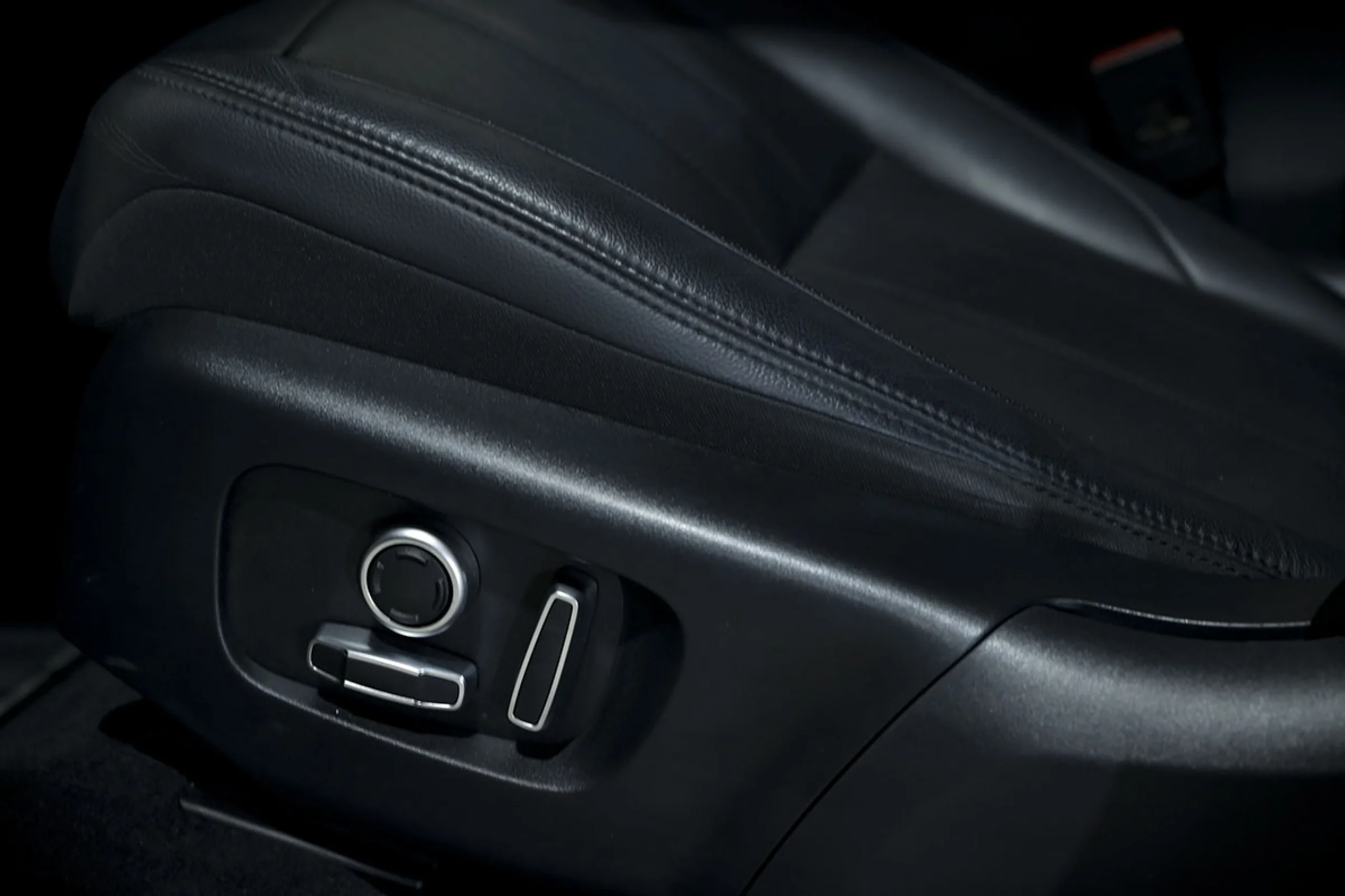 Land Rover Range Rover Evoque 2.0 D163 S AUTO 4WD MHEV - Foto 25