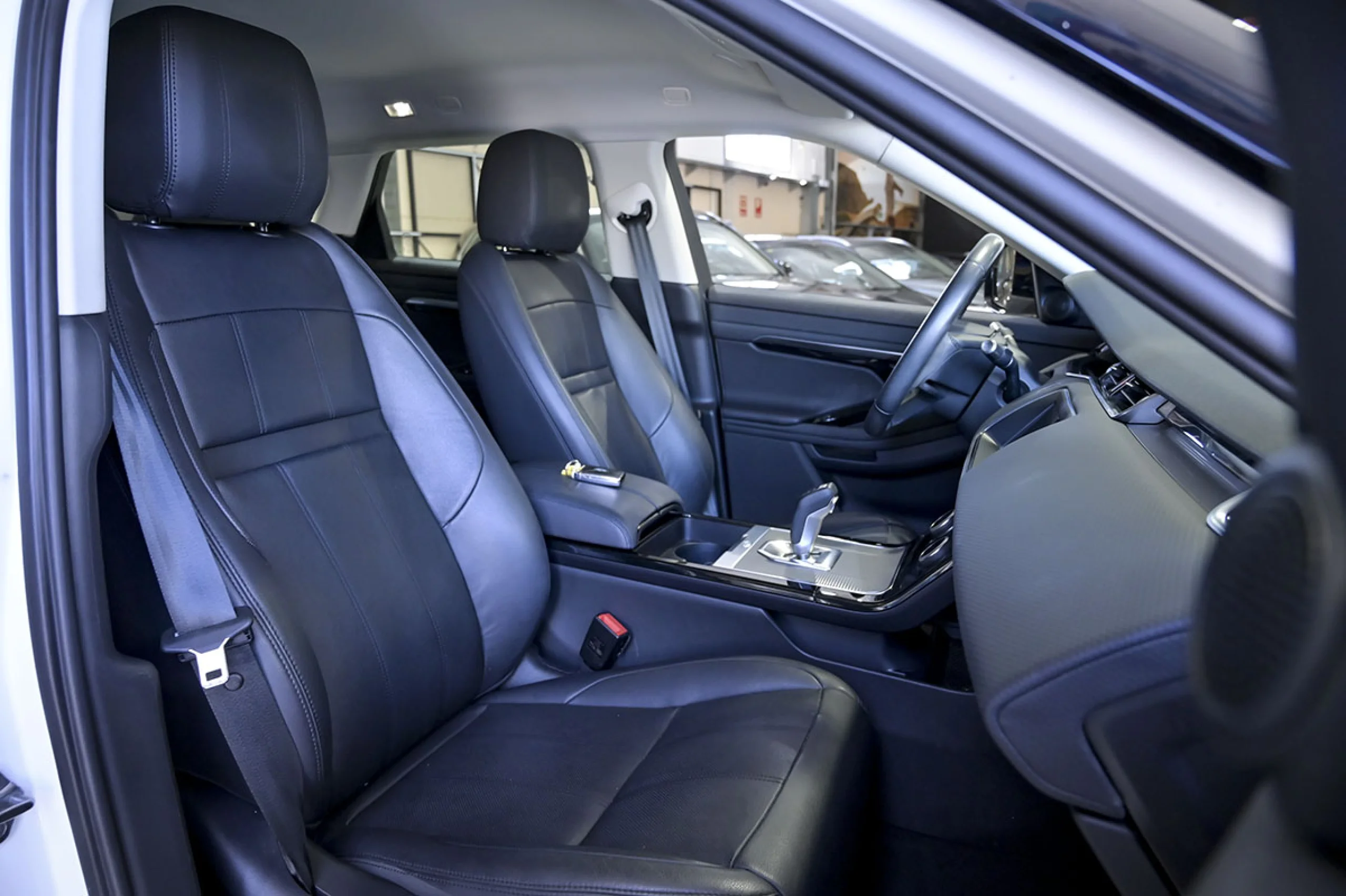 Land Rover Range Rover Evoque 2.0 D163 S AUTO 4WD MHEV - Foto 37