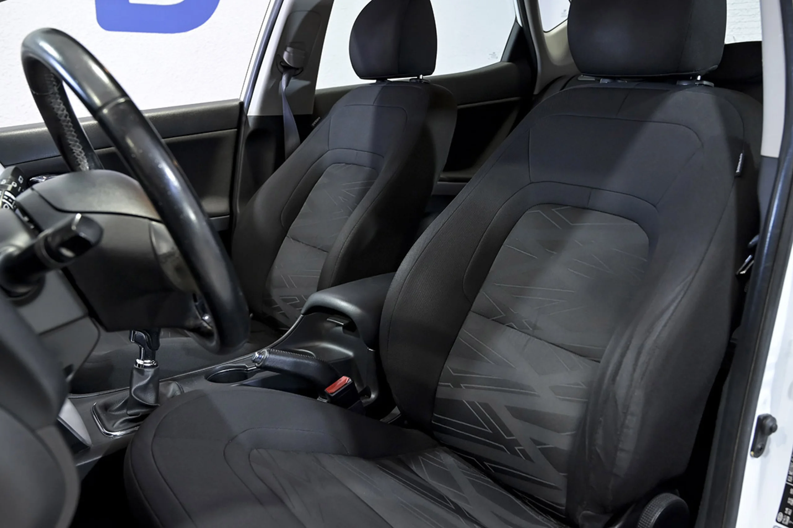 Kia Ceed cee d 1.4 CVVT 74kW 100CV Drive - Foto 22