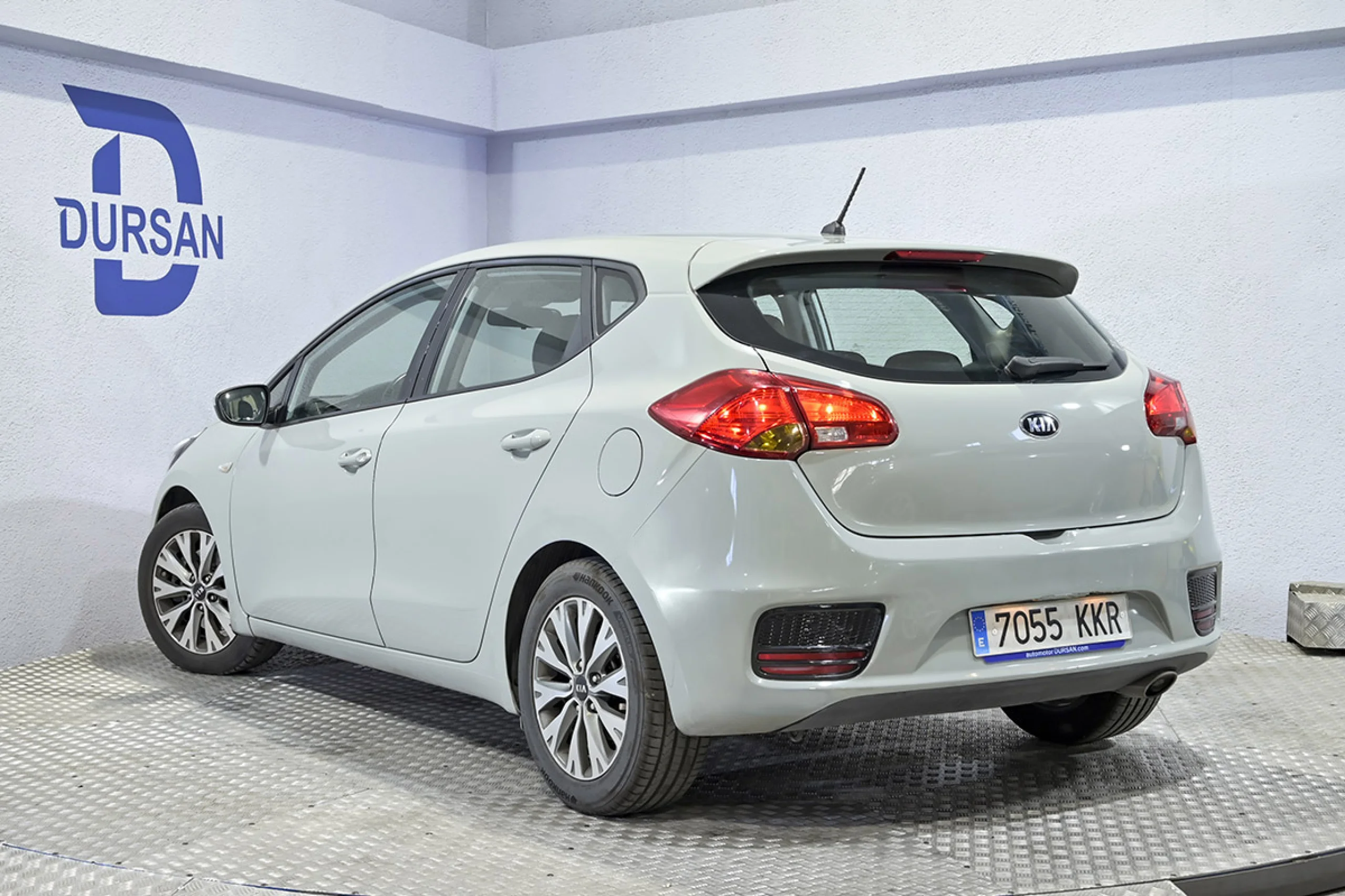 Kia Ceed cee d 1.4 CVVT 74kW 100CV Drive - Foto 4