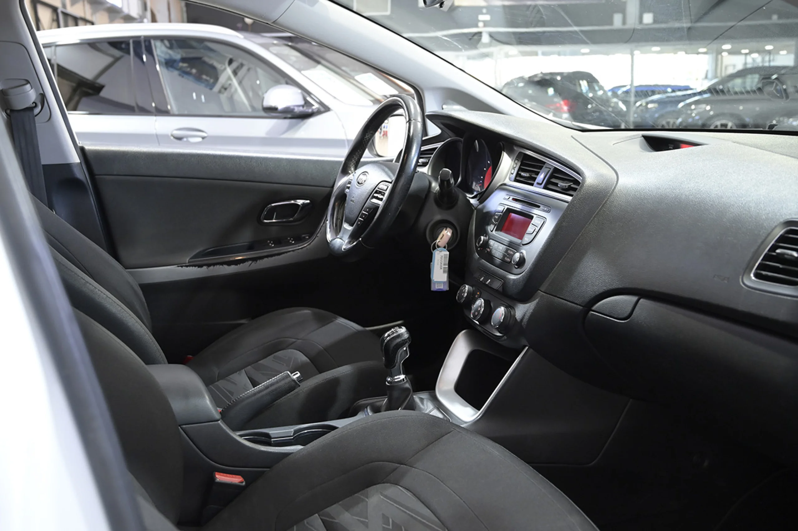 Kia Ceed cee d 1.4 CVVT 74kW 100CV Drive - Foto 31